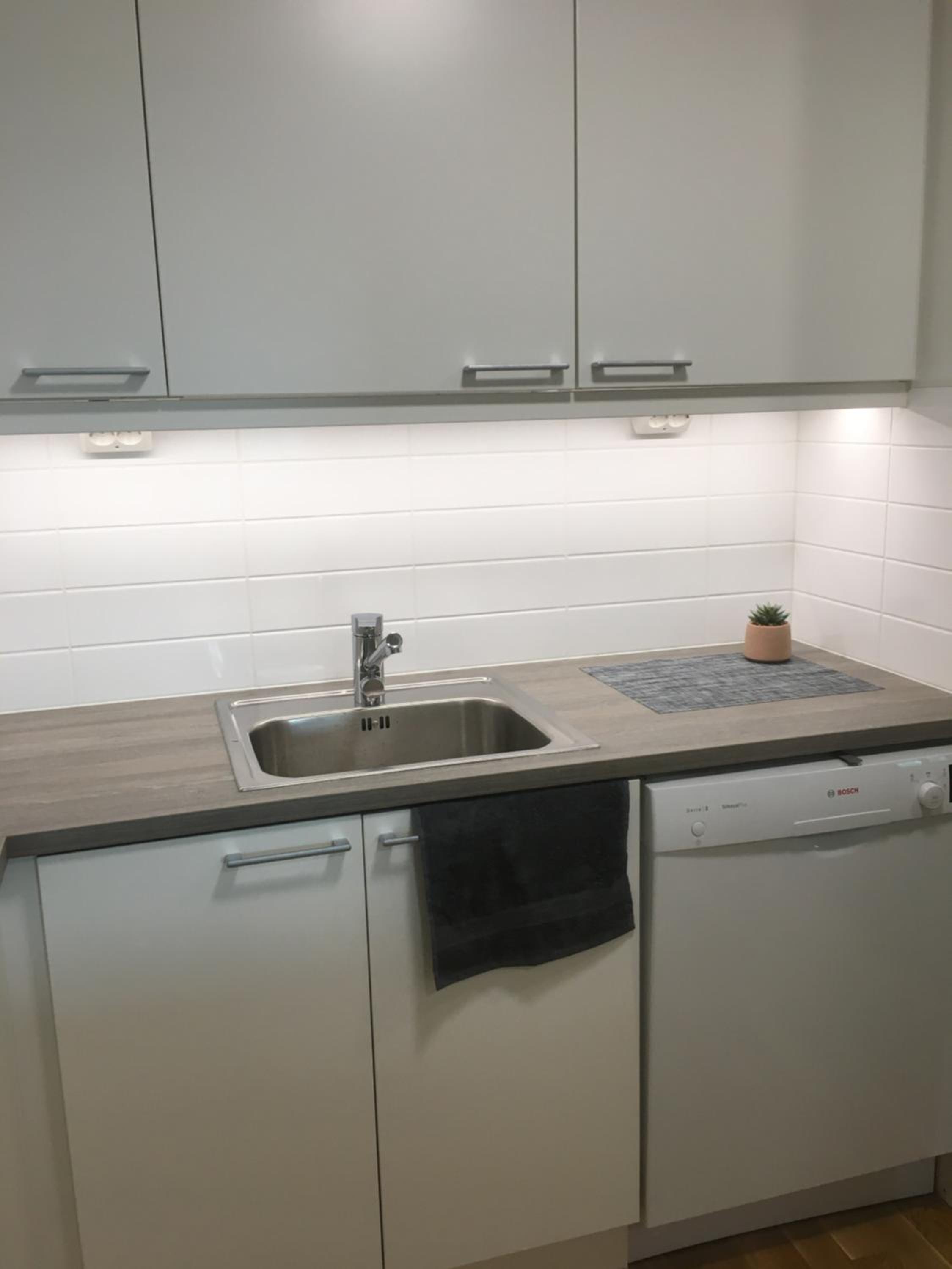 Two-Bedroom Apartment - Photo 19