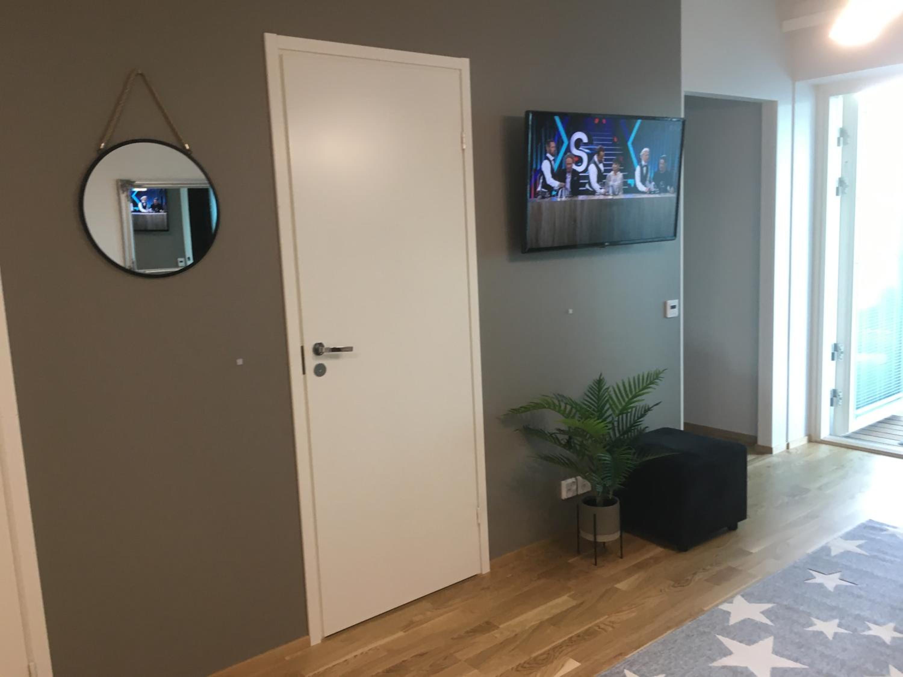 Two-Bedroom Apartment - Photo 25