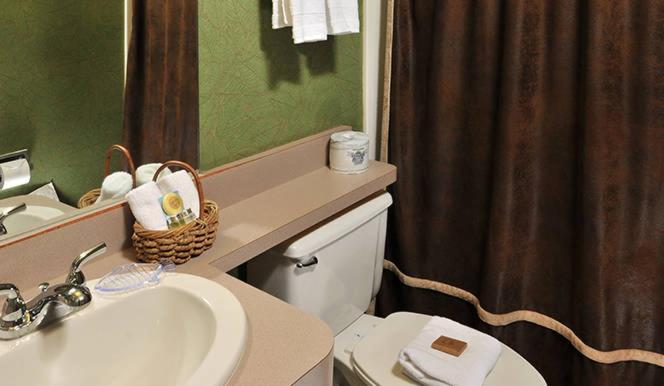 King Suite - Photo 2