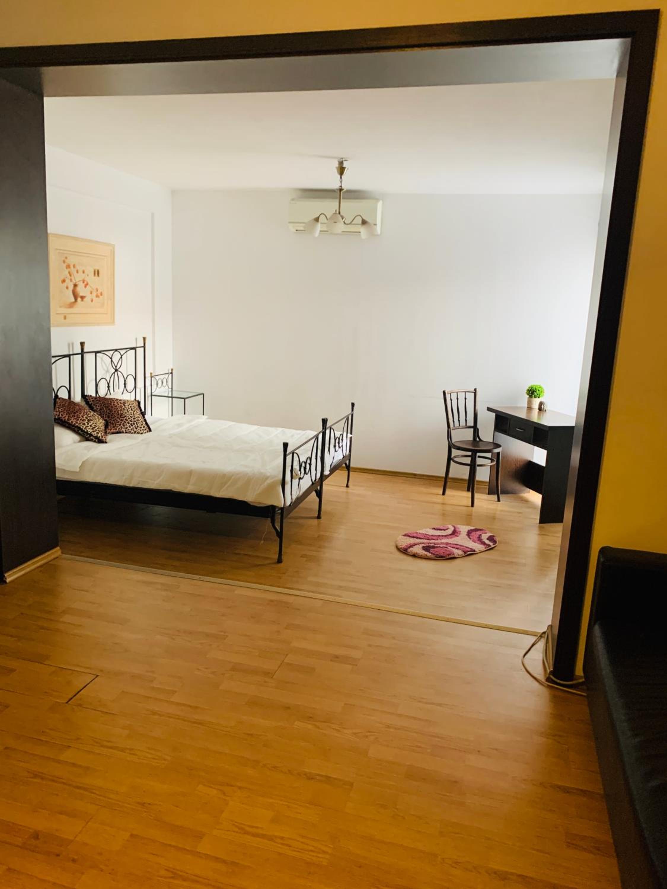 Deluxe Double Room (2 Adults + 1 Child)