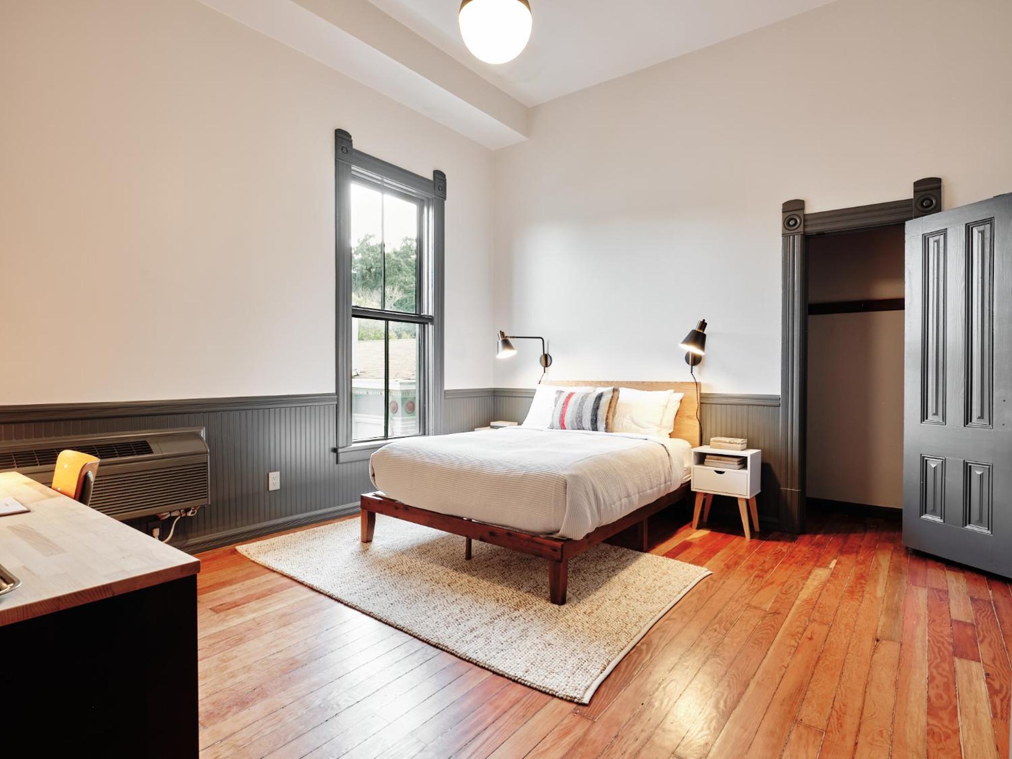 Queen Room
