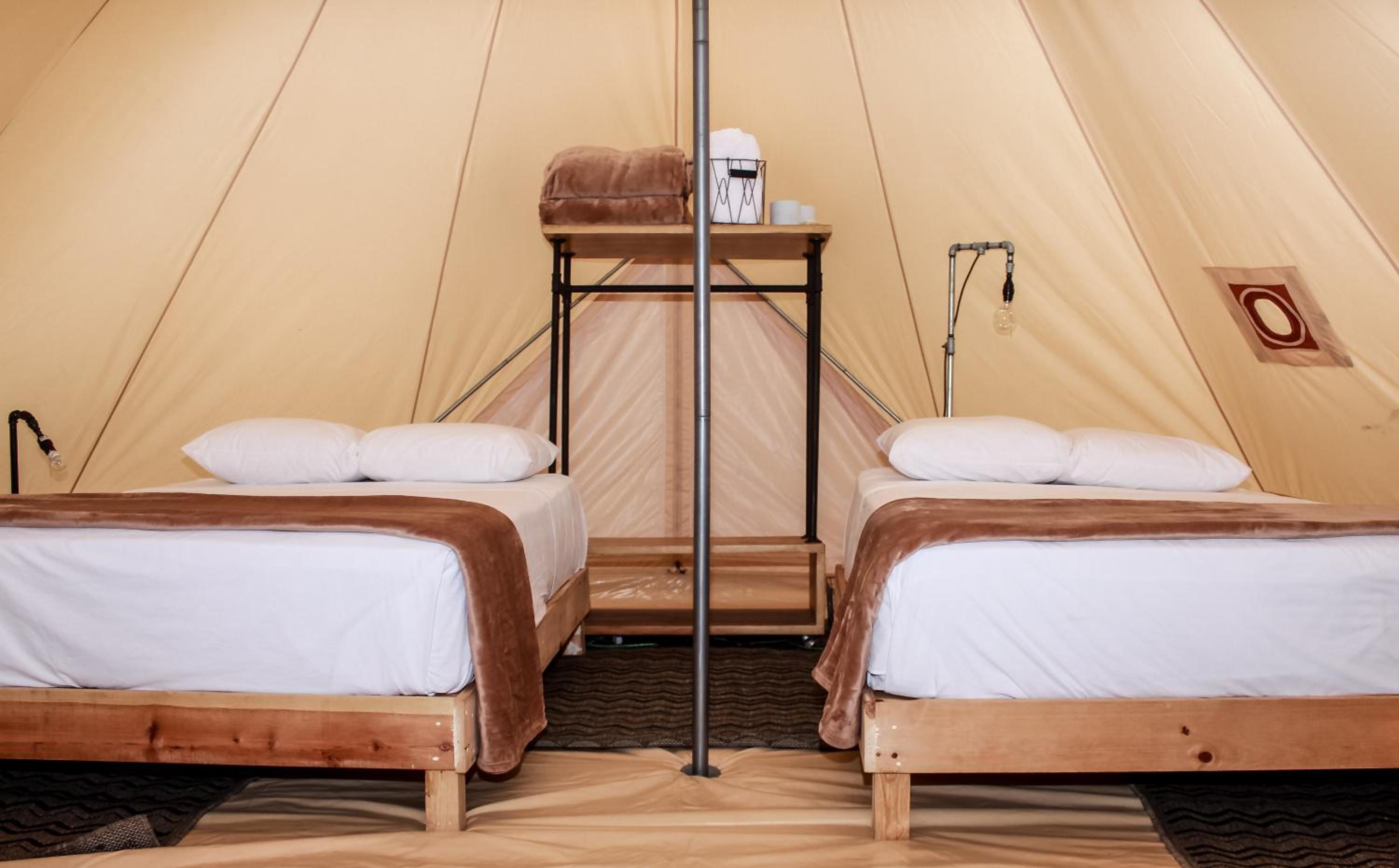 Quadruple Tent - Photo 5