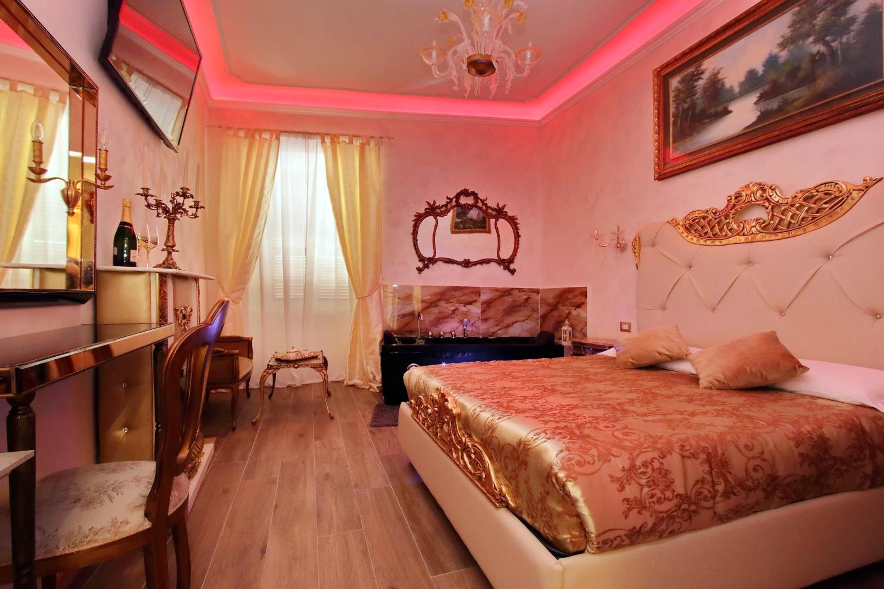 Suite with Spa Bath