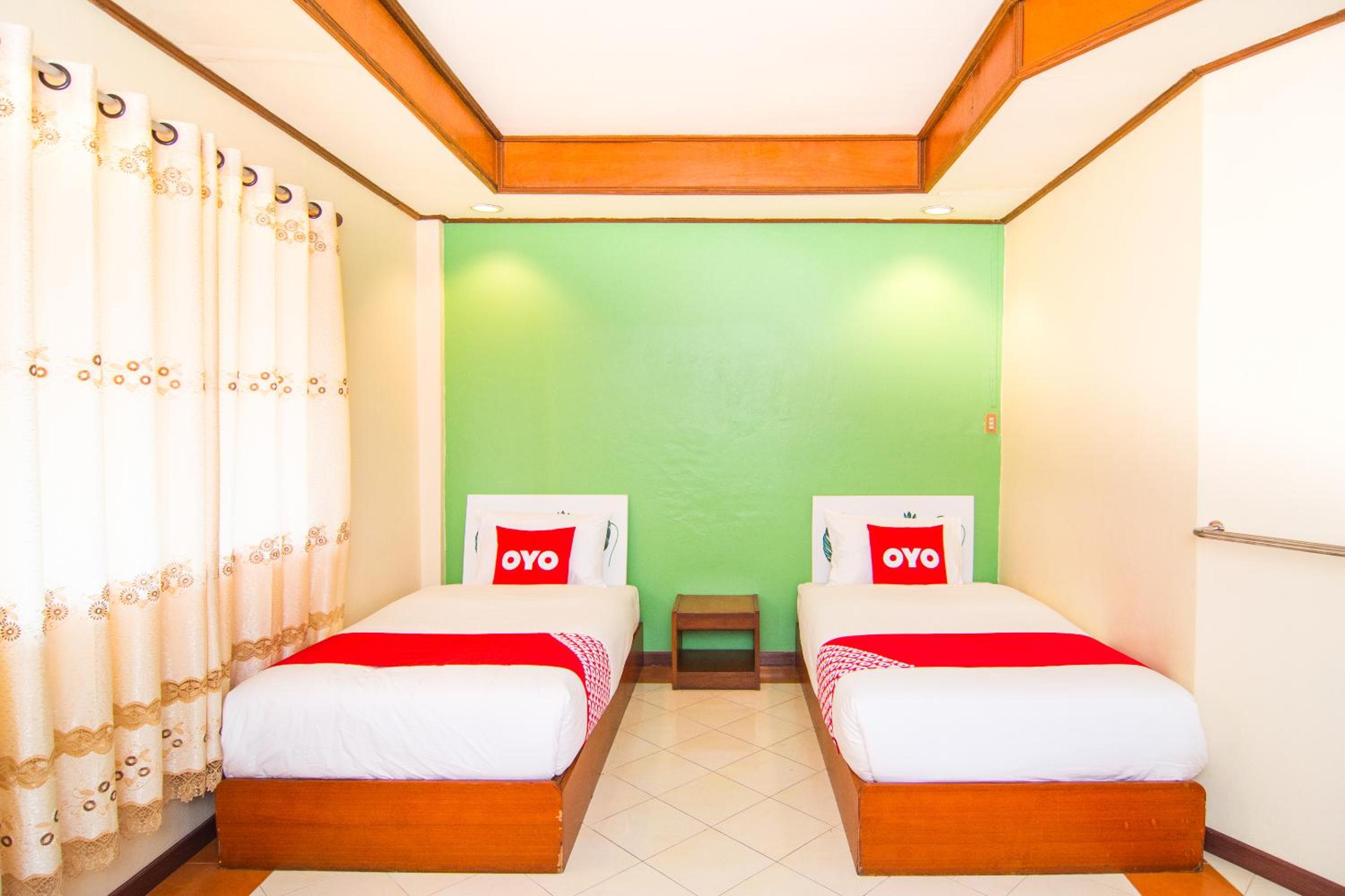 Superior Twin Room - Photo 4