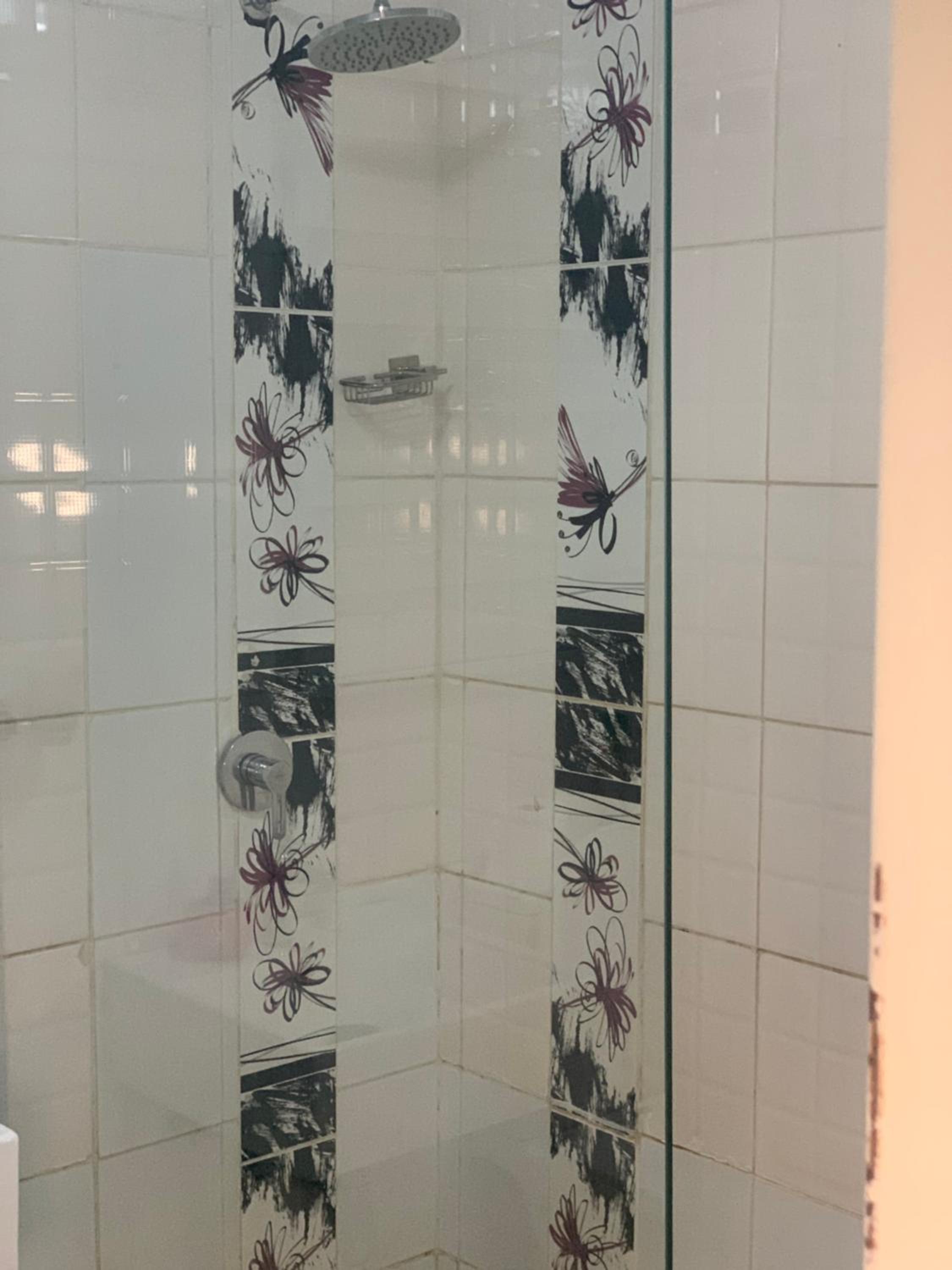 Deluxe Double Room with Shower - Photo 3