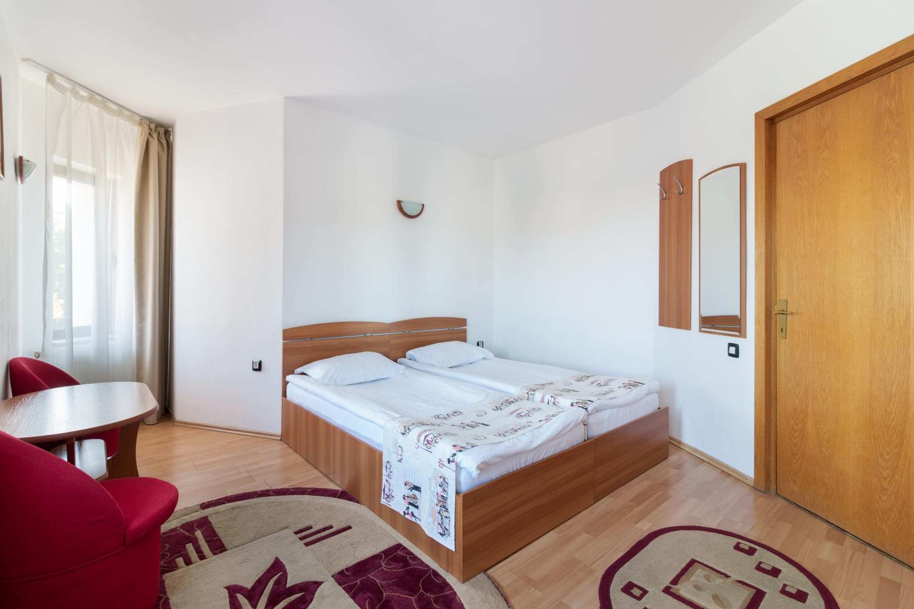 Family Suite - Photo 1