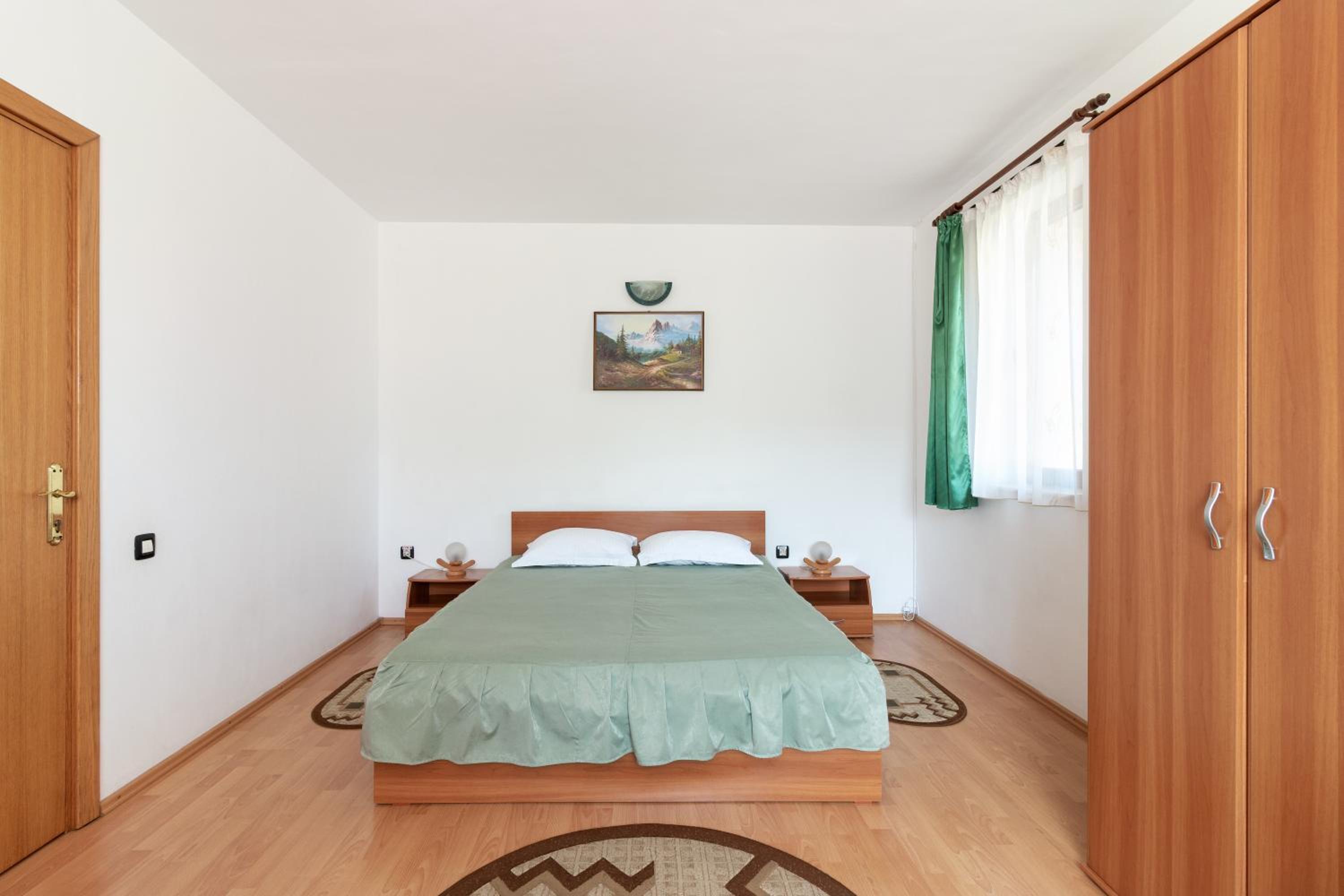 Double Room - Photo 9