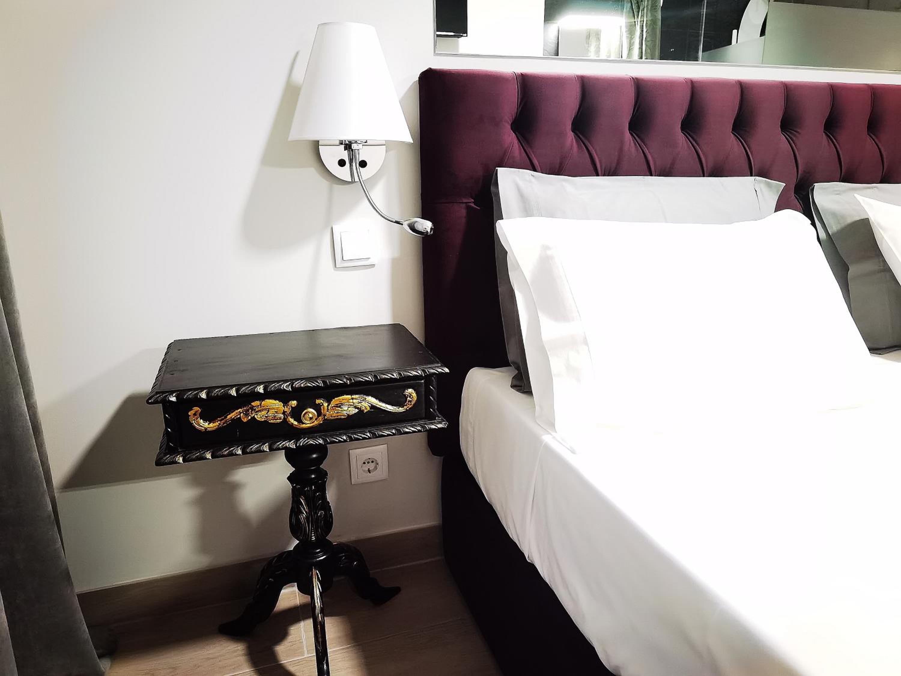 Deluxe Double Room with Balcony photo 1