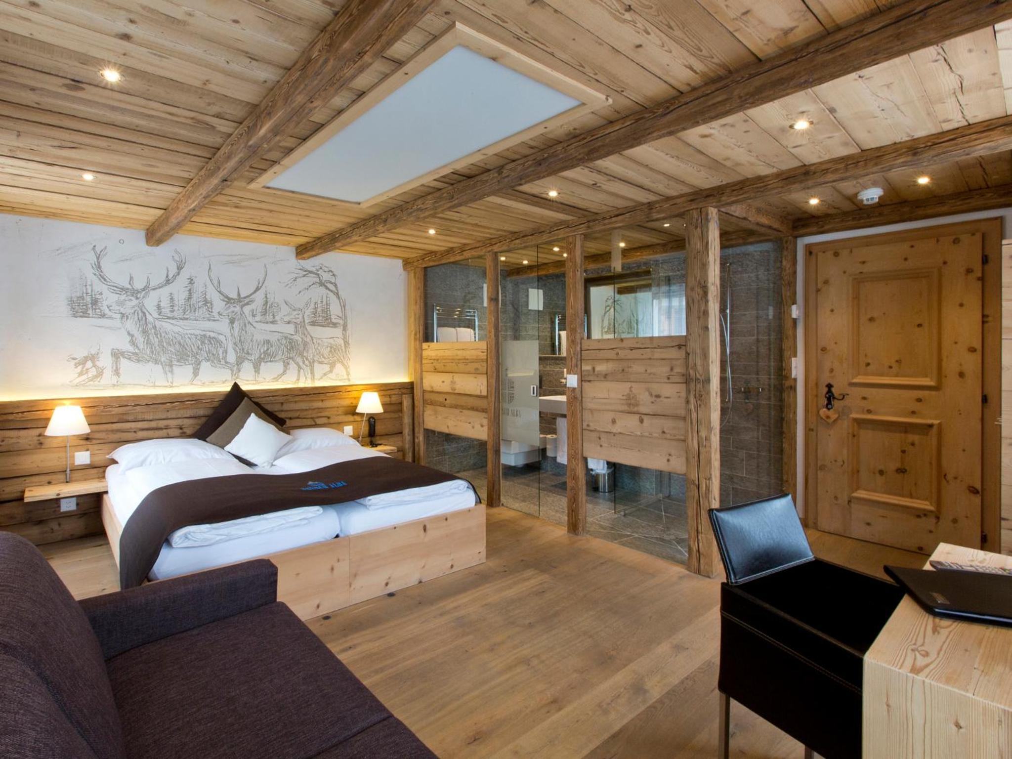 Deluxe Double Room Graphite