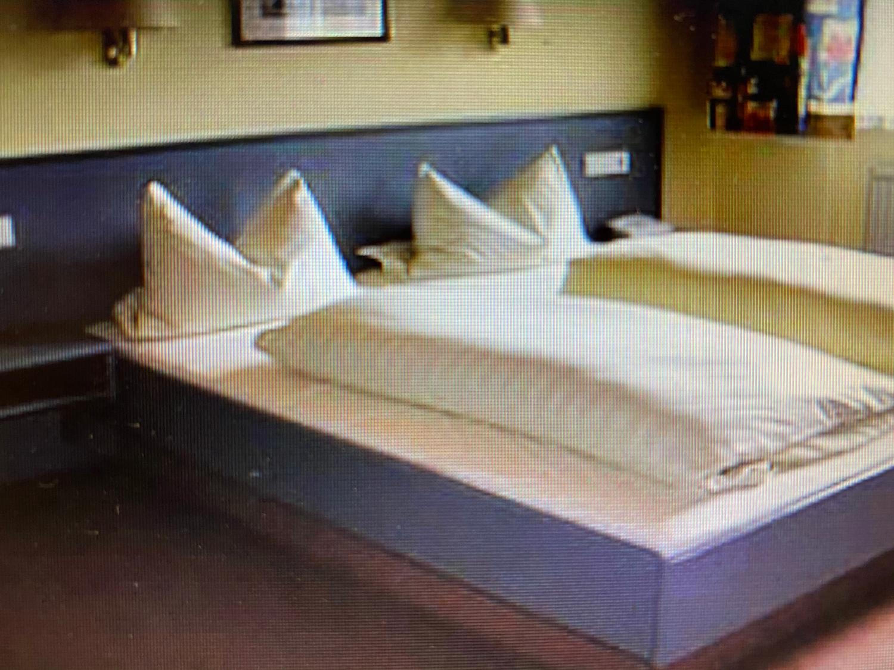 Budget Double Room photo 3