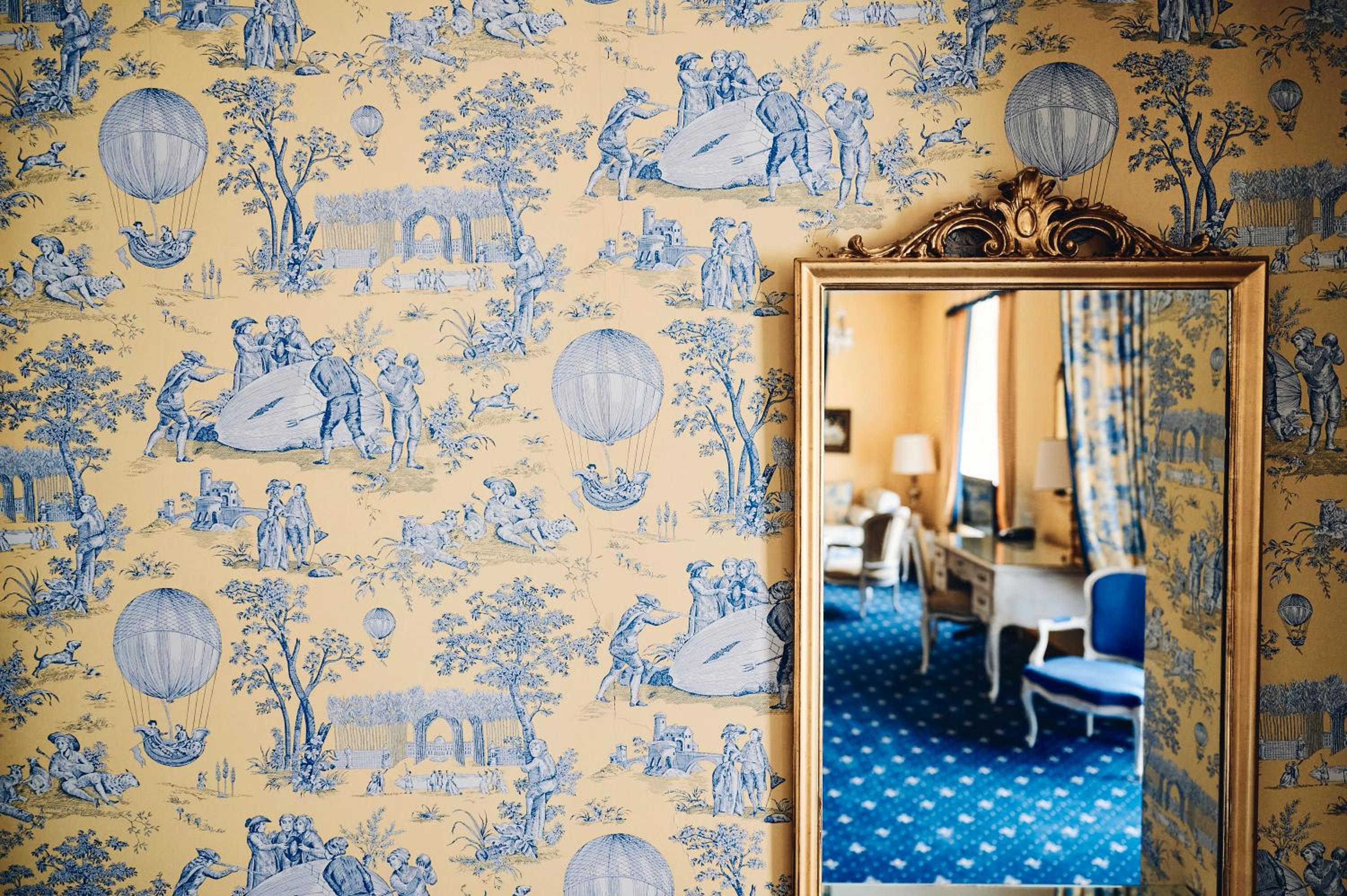 Suite - Photo 3