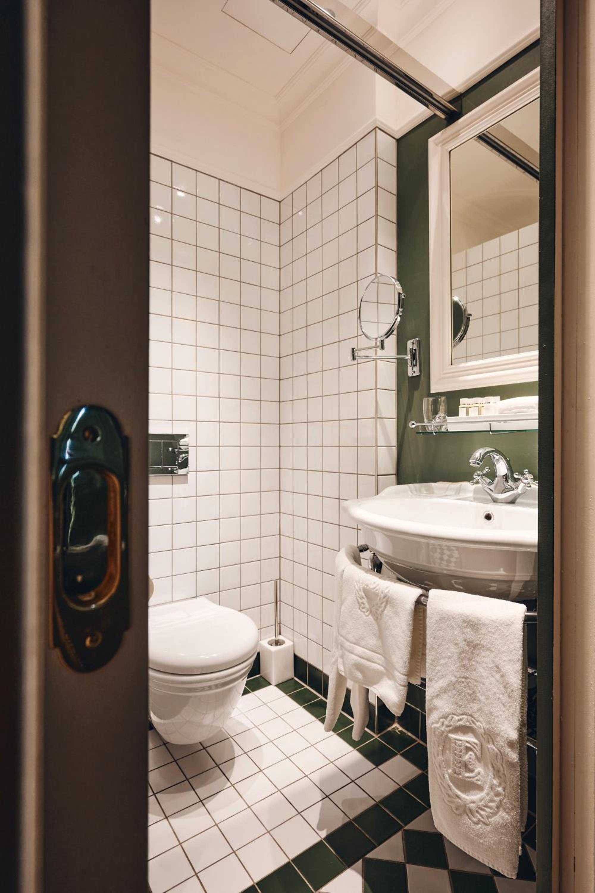 Superior Double Room - Photo 4