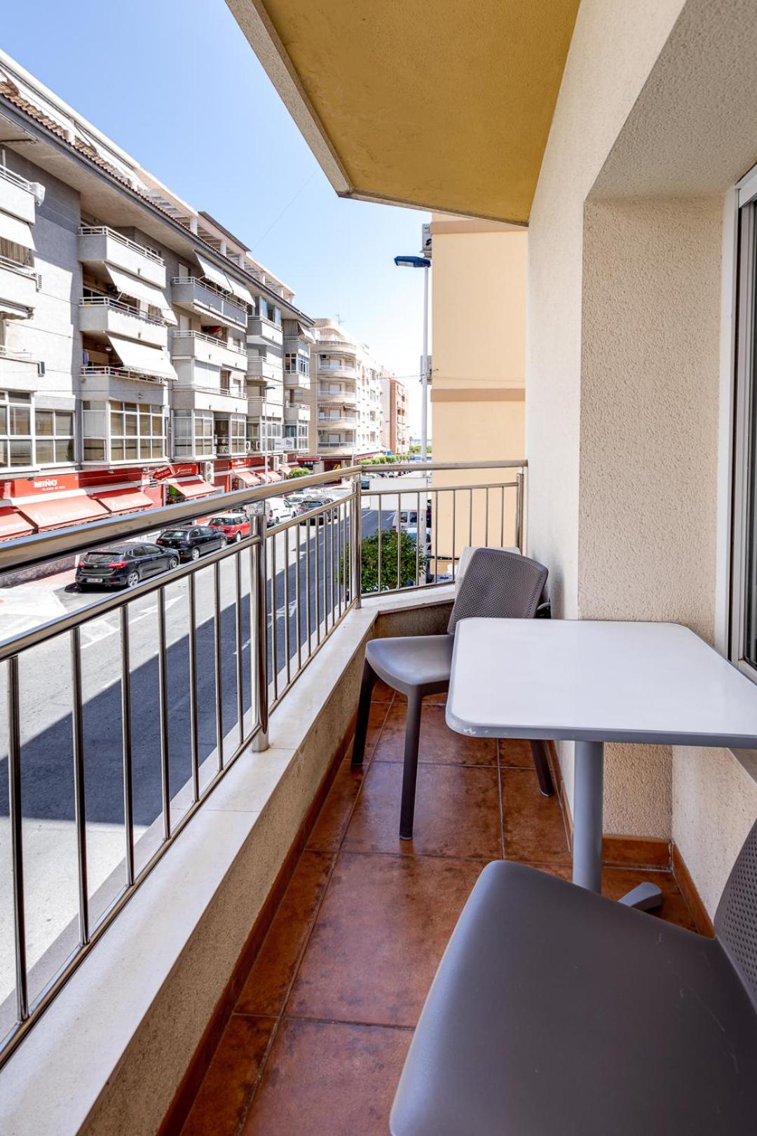 Double or Twin Room with Terrace - Photo 23
