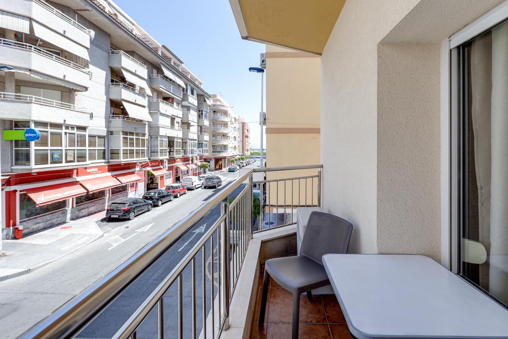 Double or Twin Room with Terrace - Photo 26