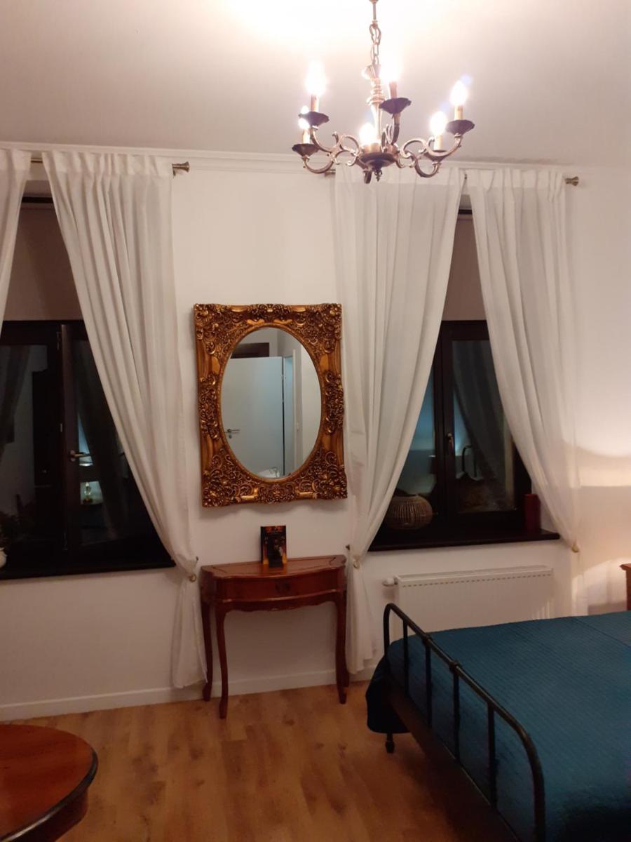 One-Bedroom Apartment photo 3