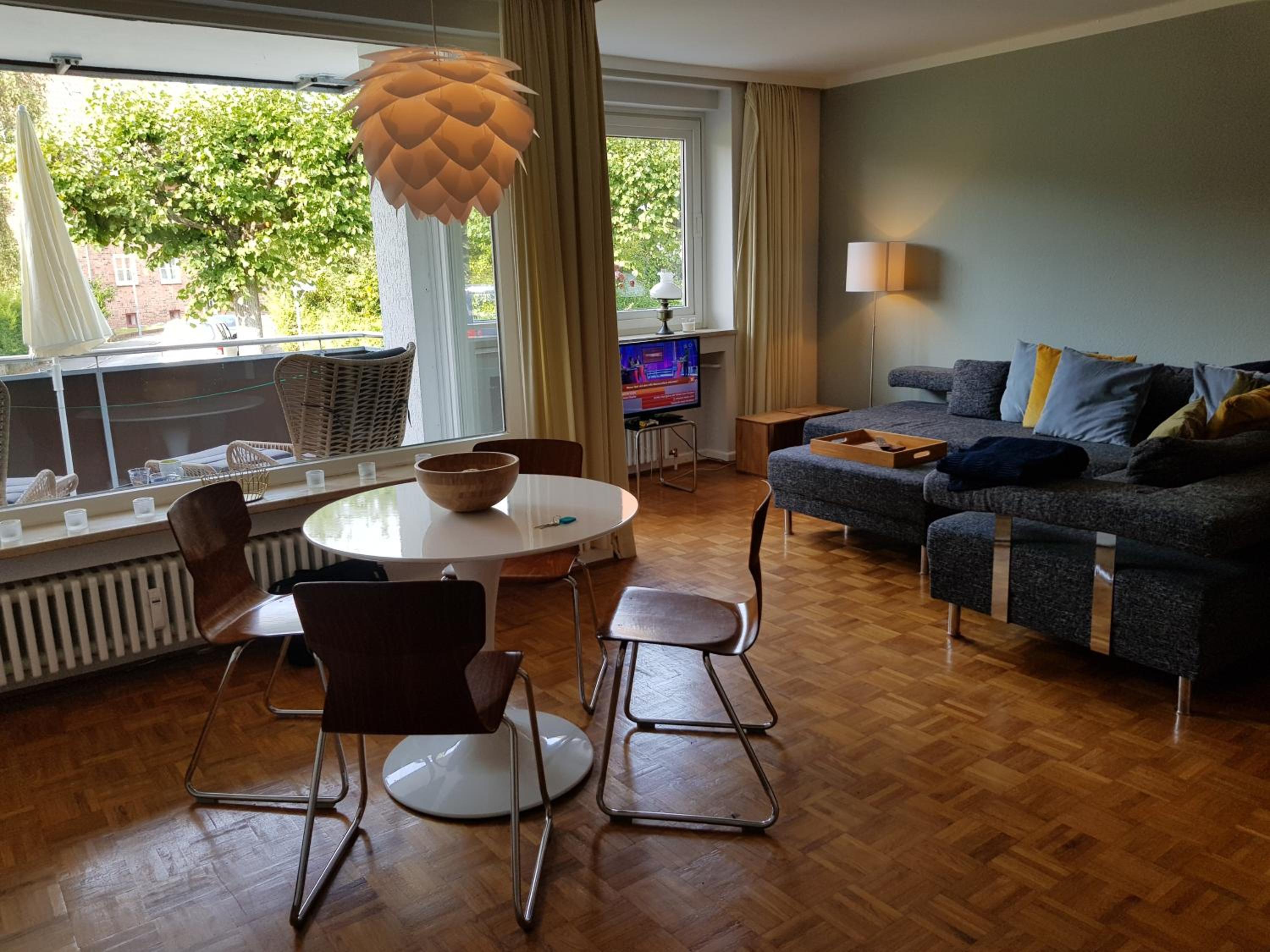 Apartment with Balcony photo 1