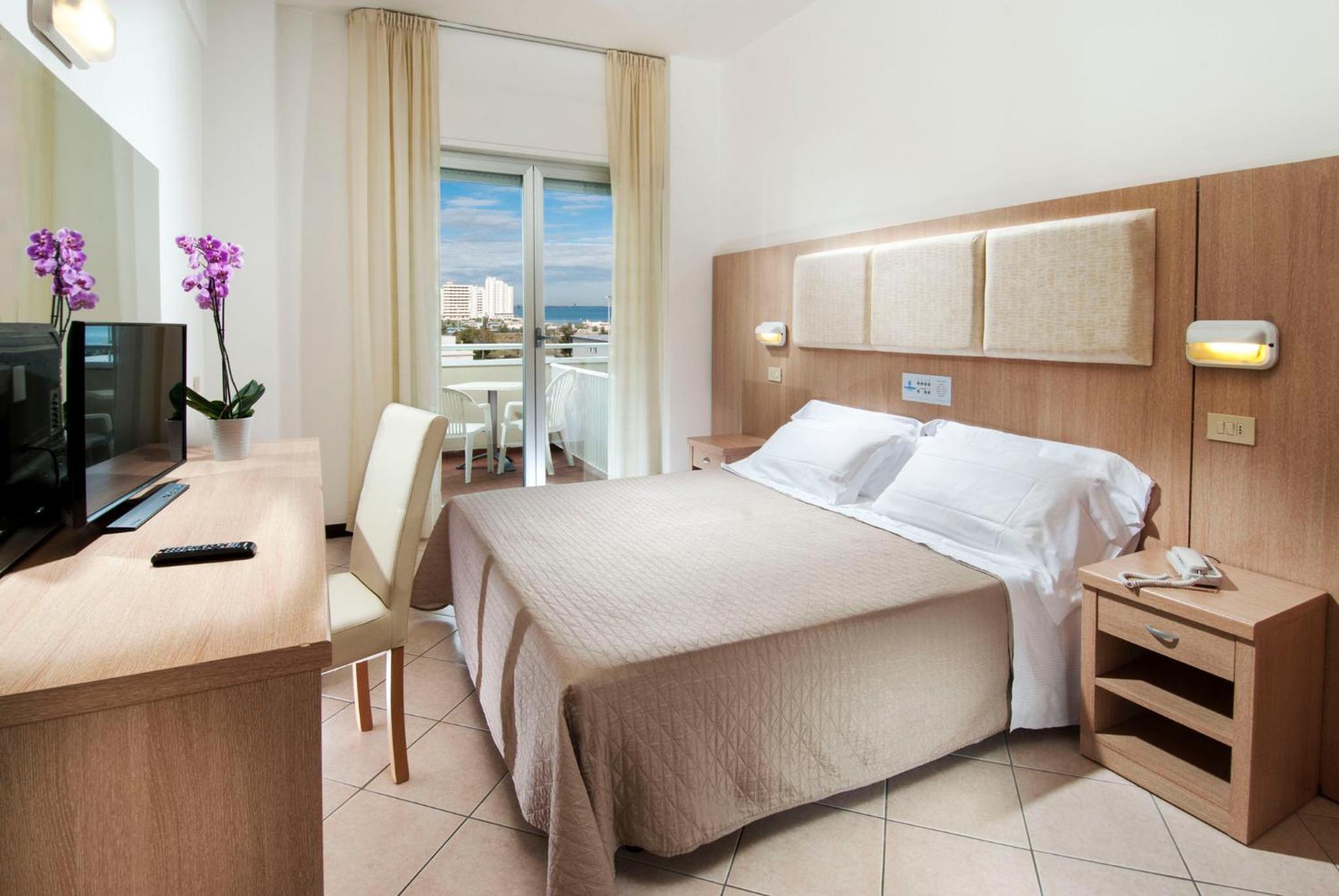 Double or Twin Room - Beach Package photo 1