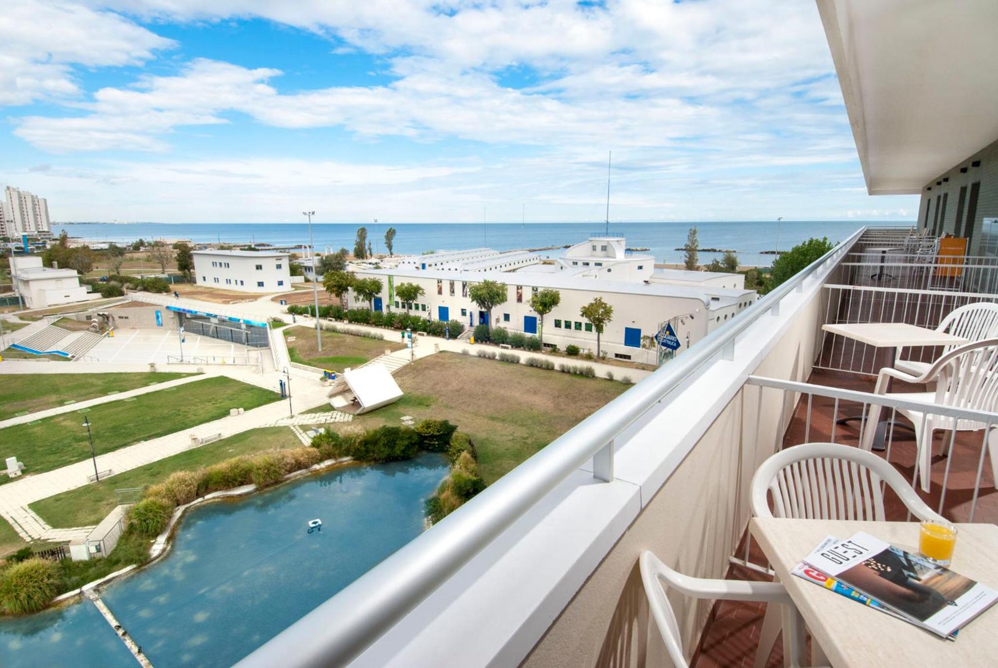 Triple Room - Beach Package photo 3