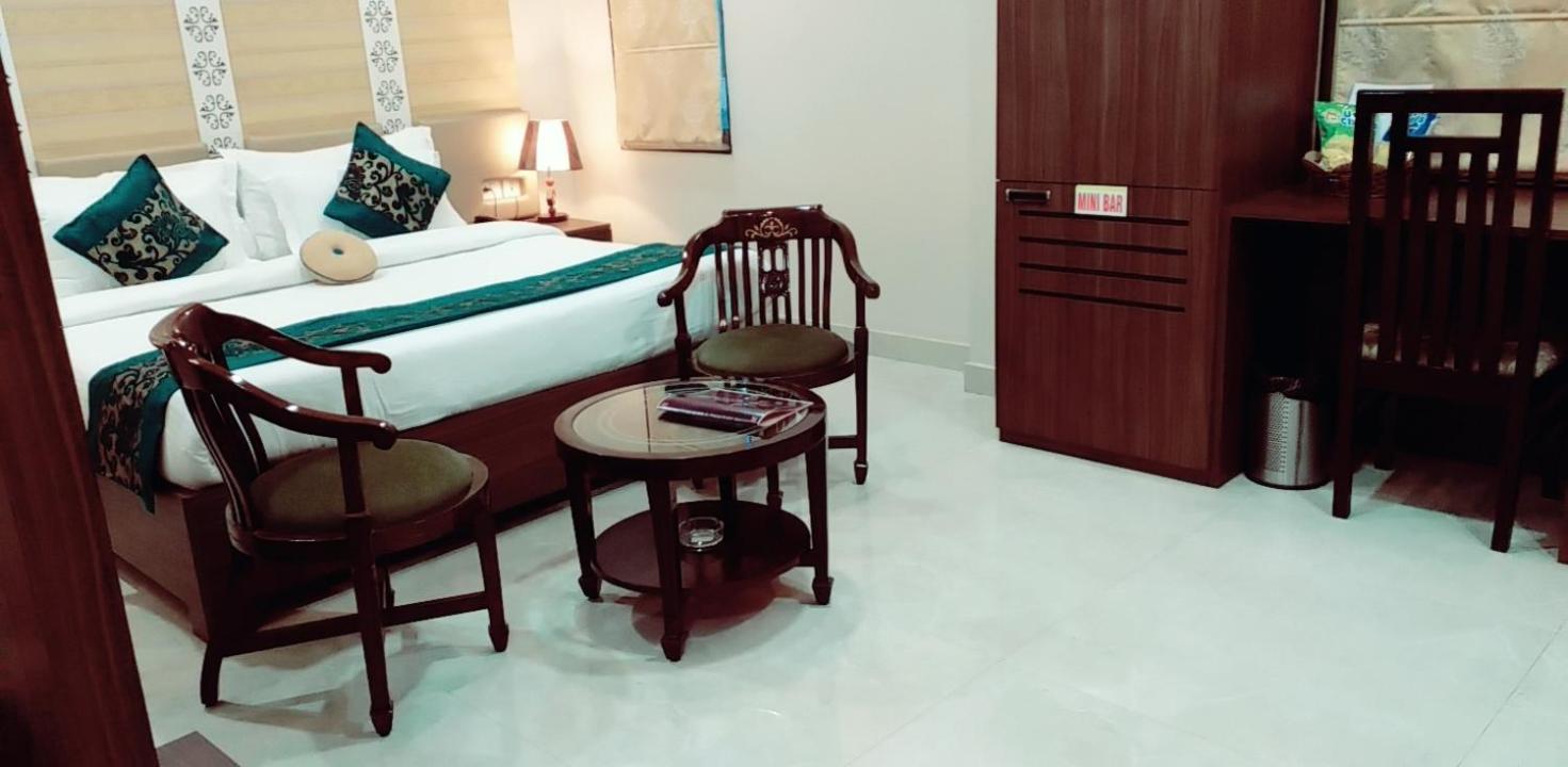 Deluxe Double or Twin Room