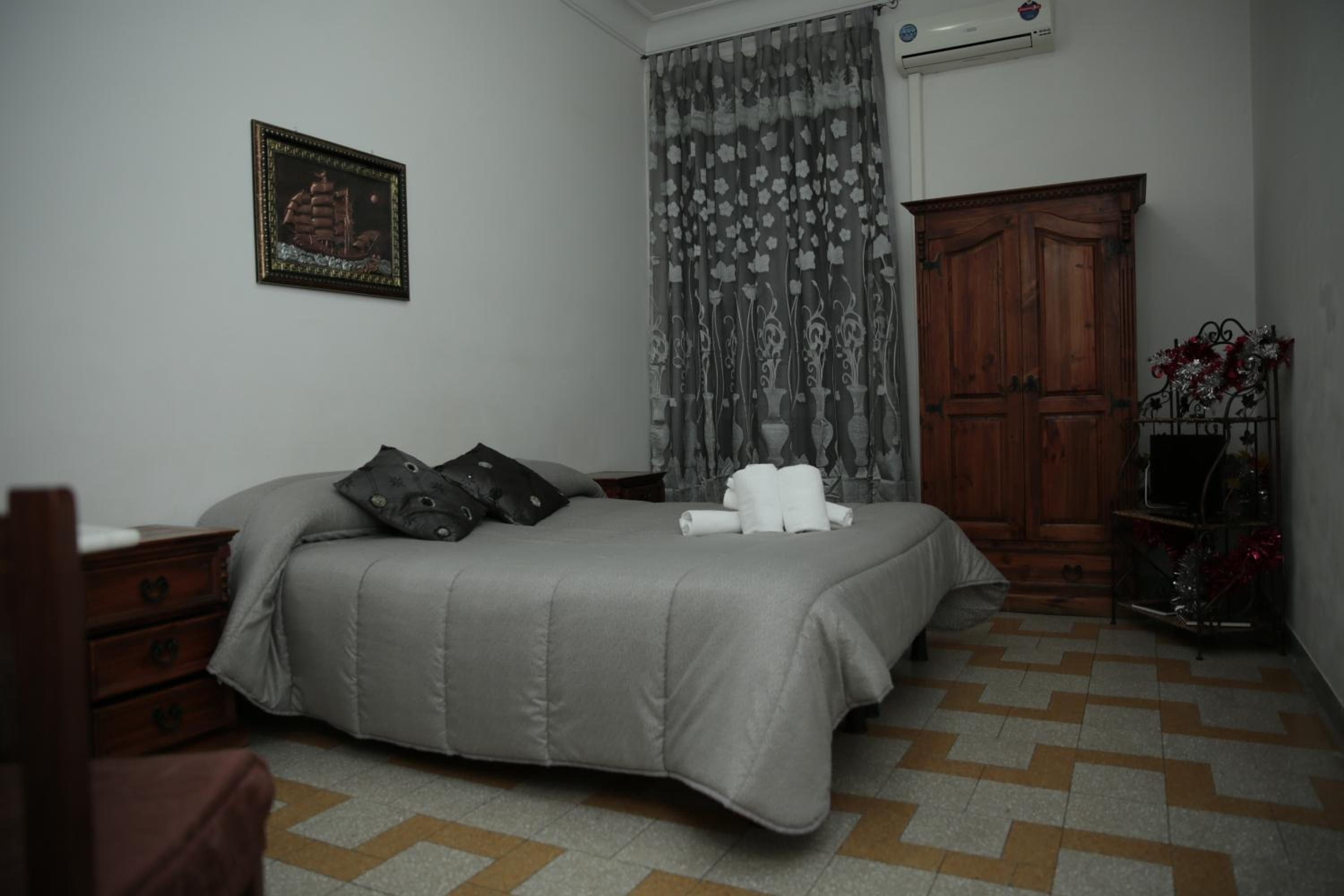 Double or Twin Room with Private External Bathroom
