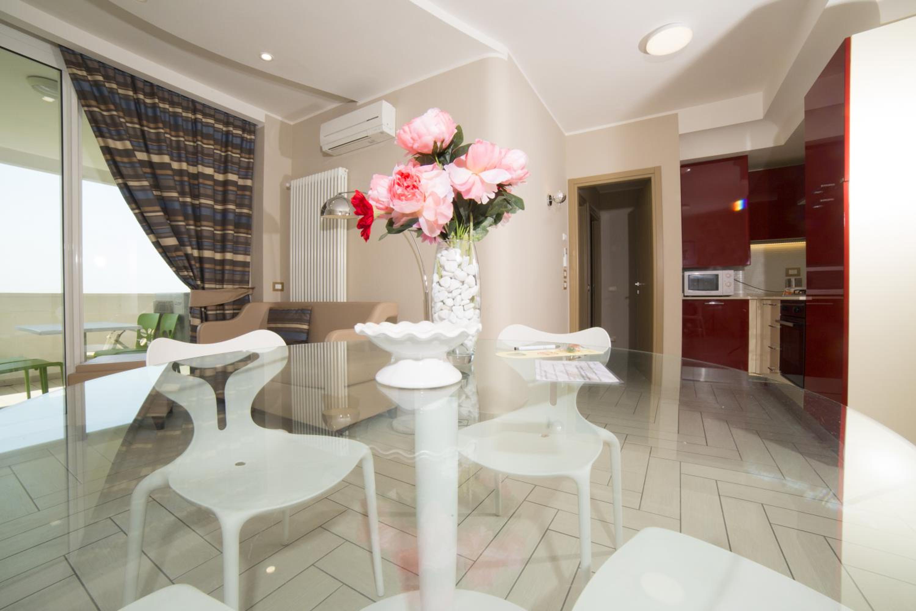 Deluxe Two-Bedroom Apartment