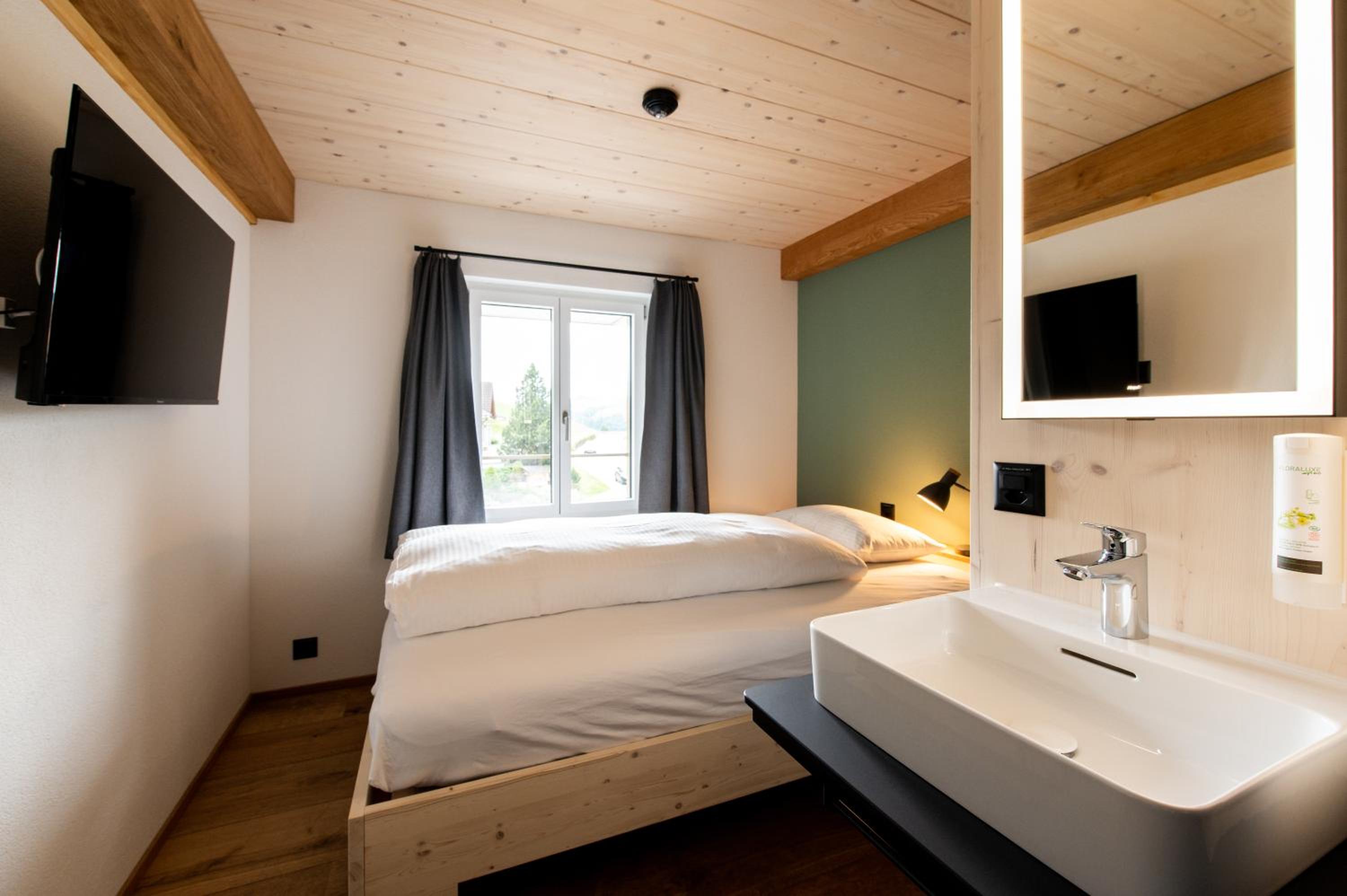 Single Room photo 3