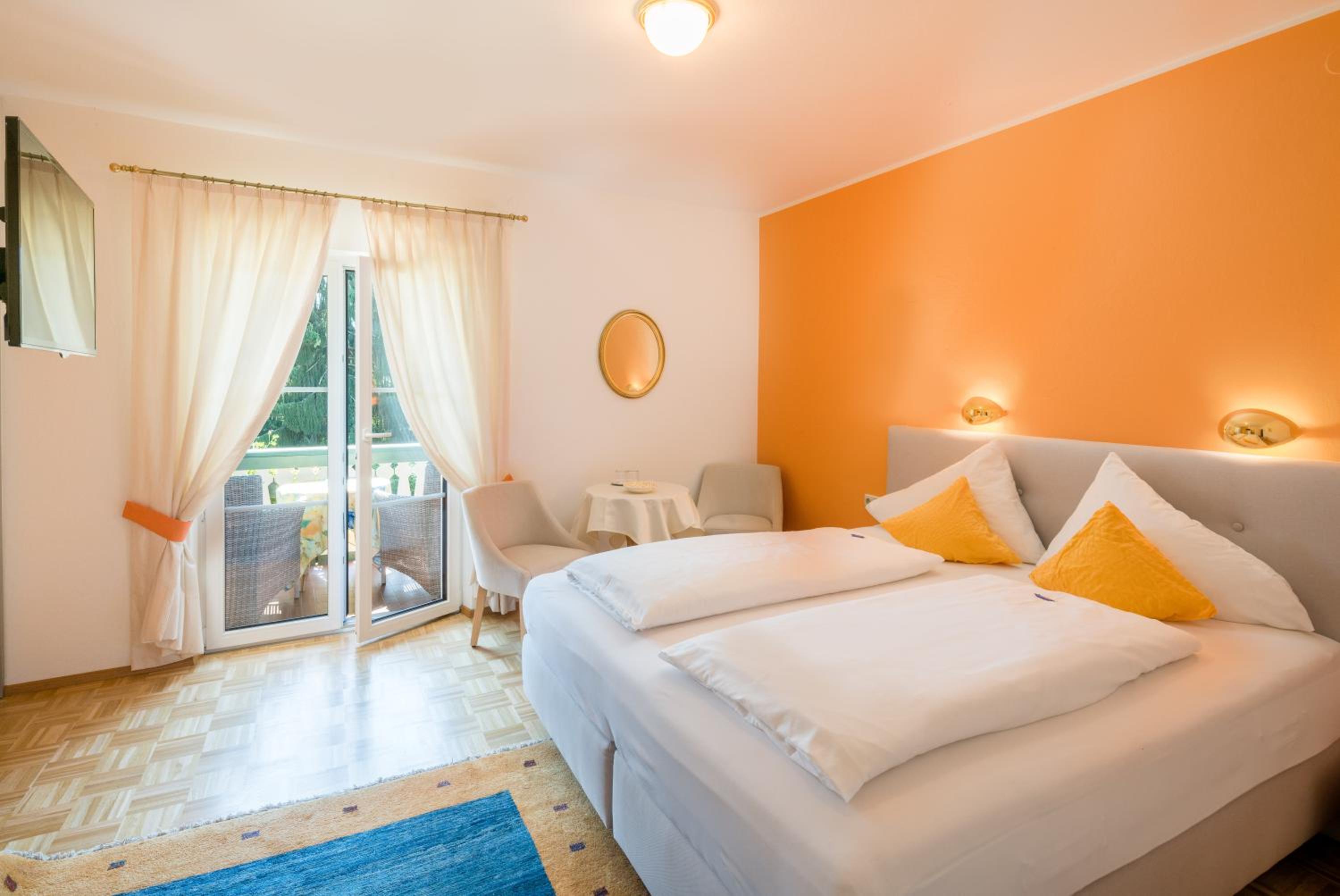 Double Room with Garden View photo 1