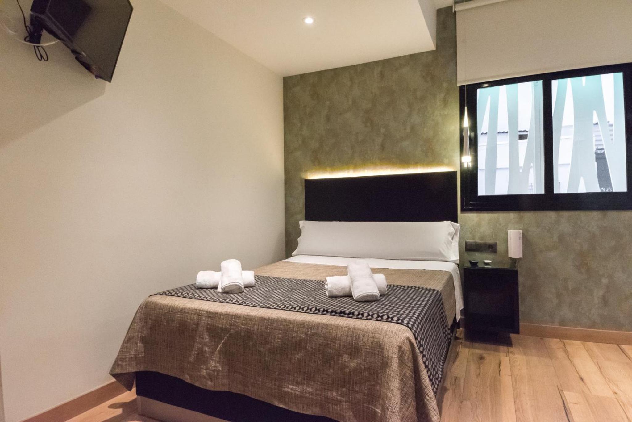 Deluxe Double Room - Photo 4