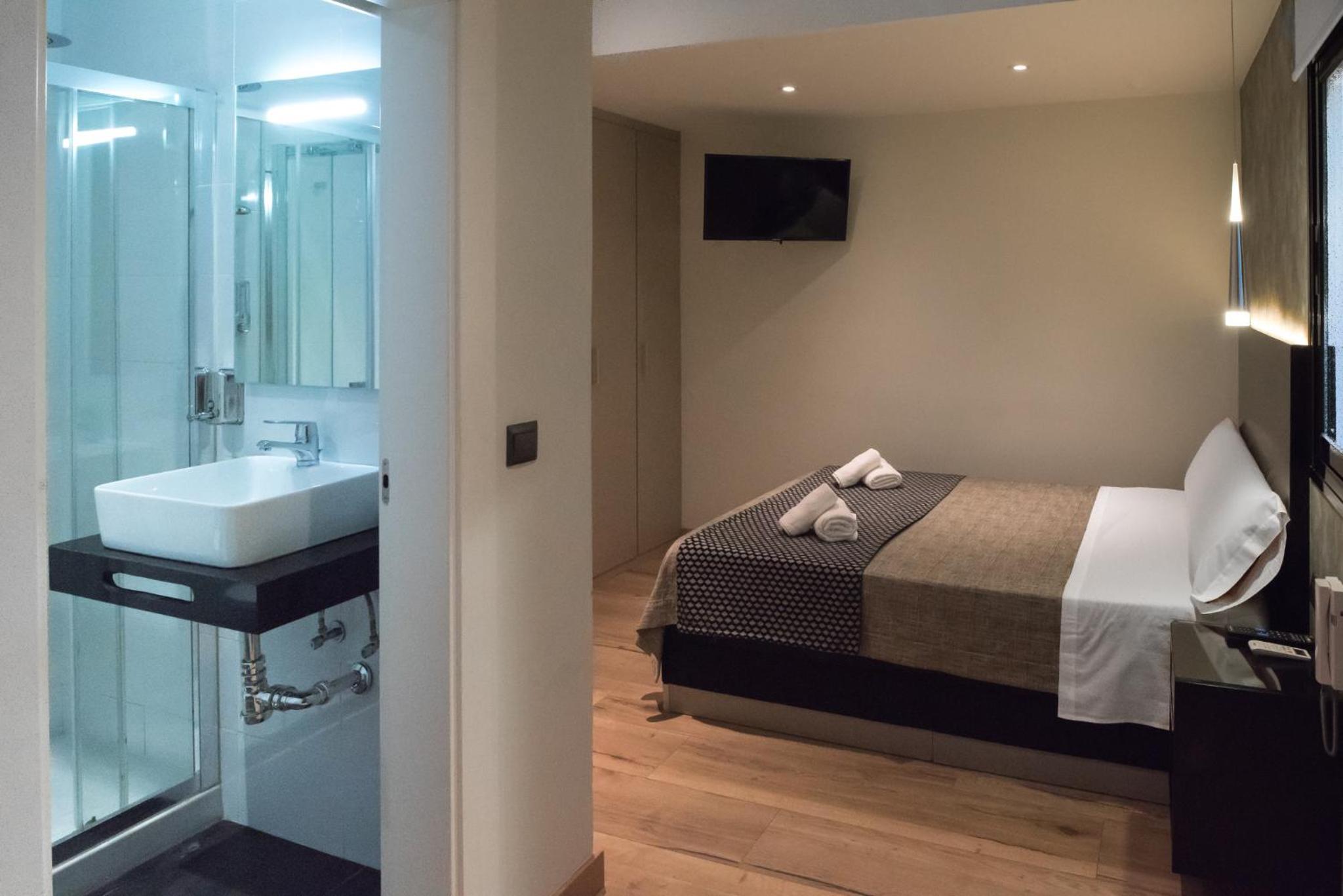 Deluxe Double Room - Photo 6
