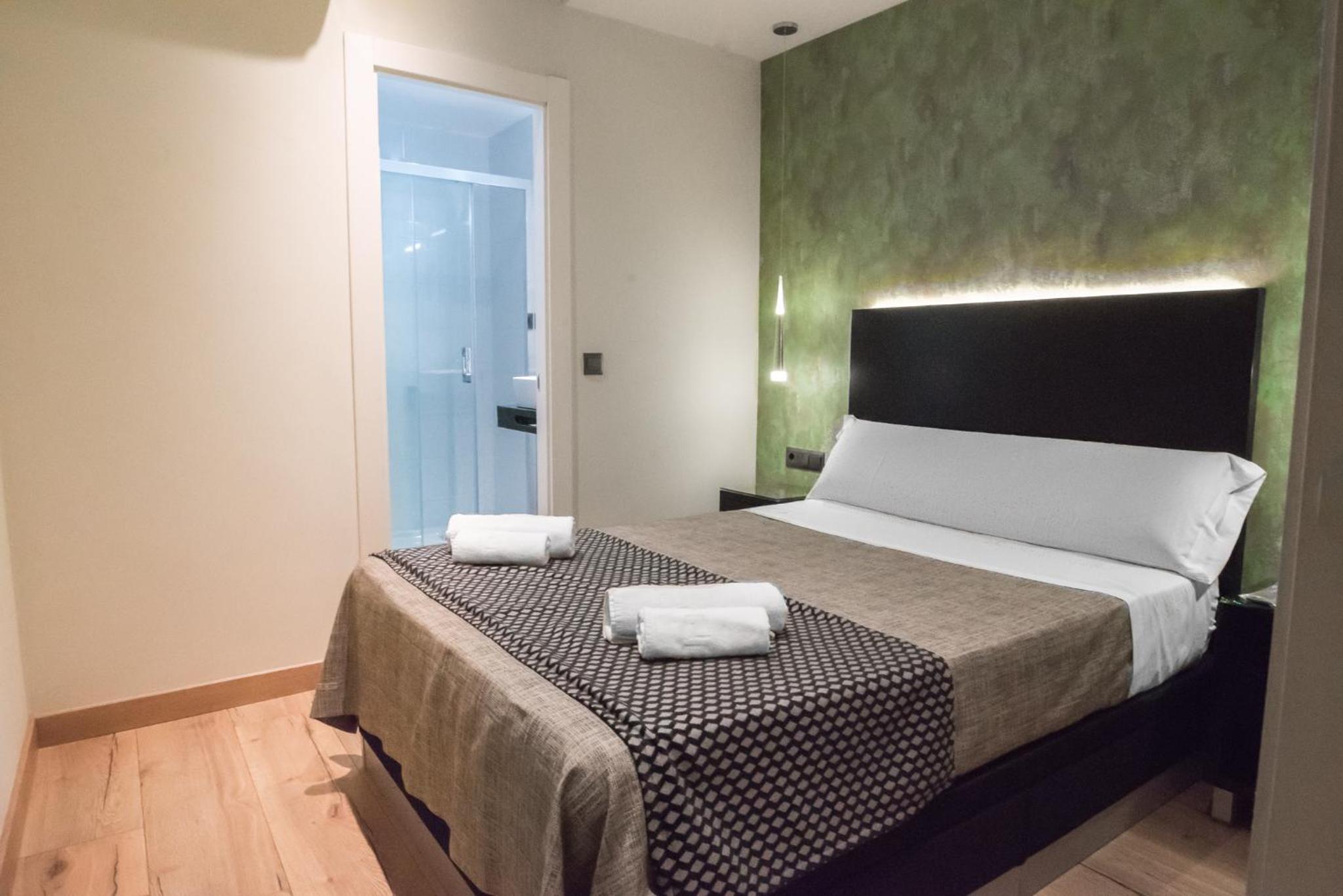 Deluxe Double Room - Photo 5