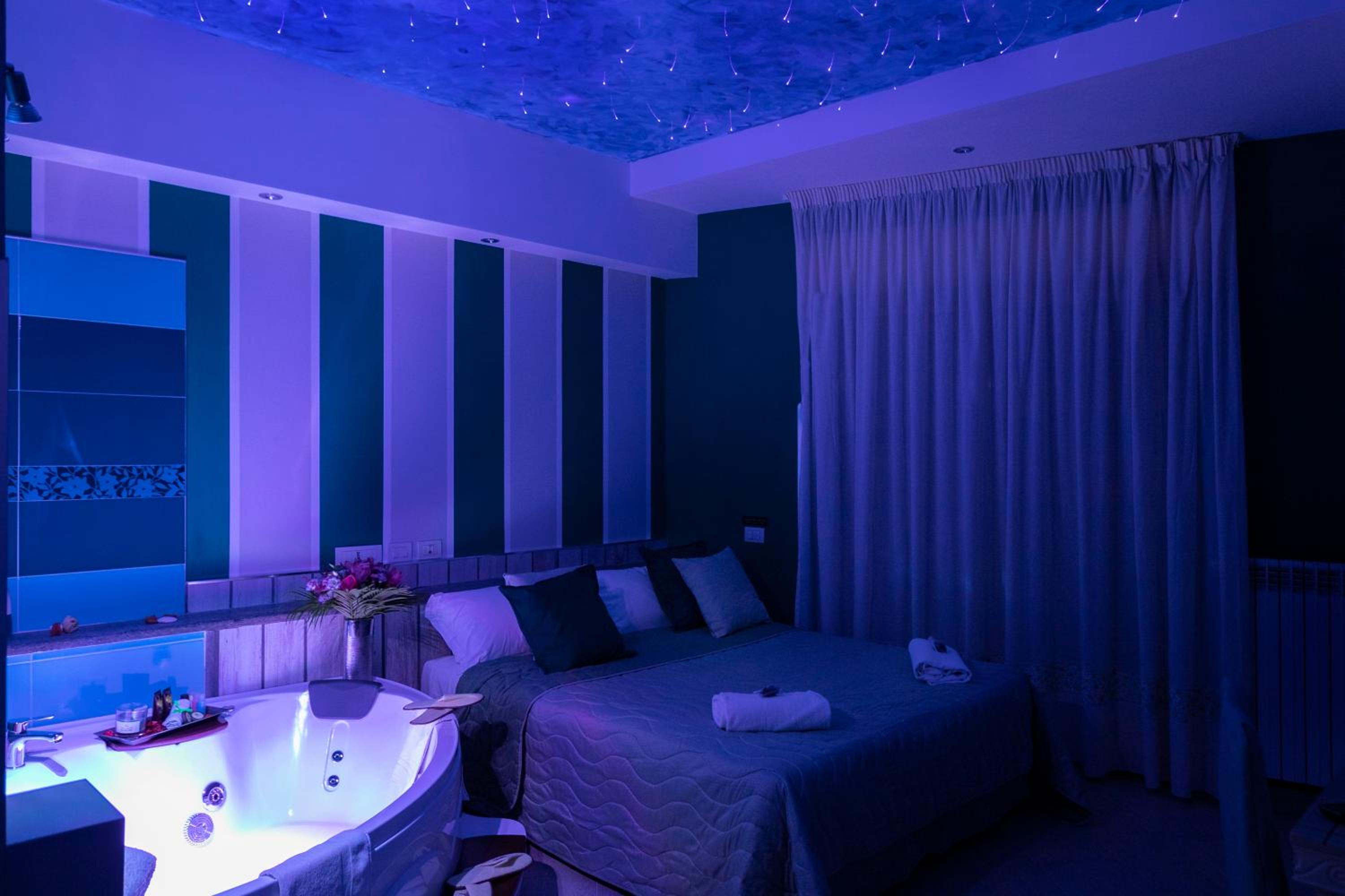 Junior Suite with Spa Bath photo 2