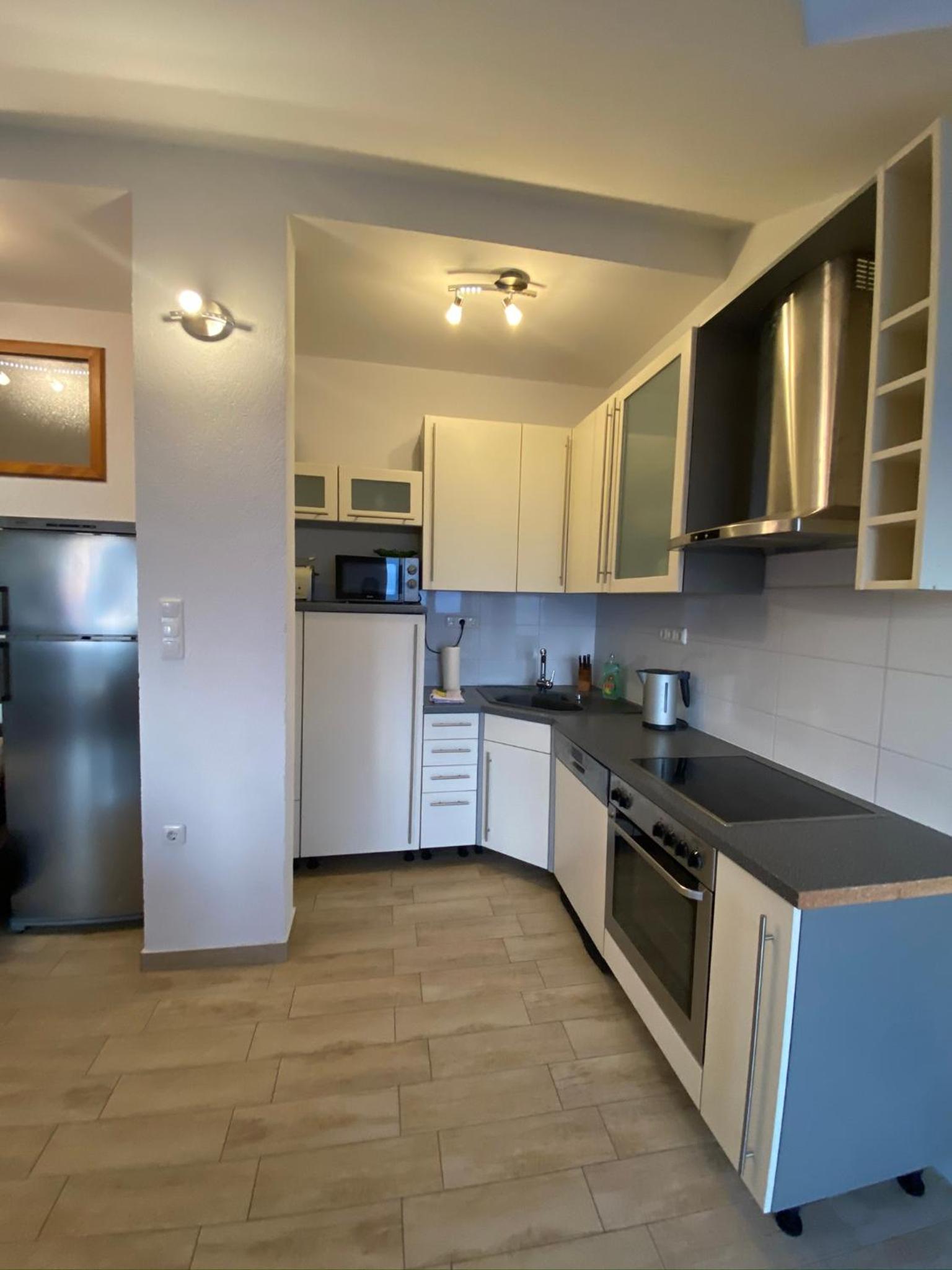 Luxury Three-Bedroom Apartment photo 2
