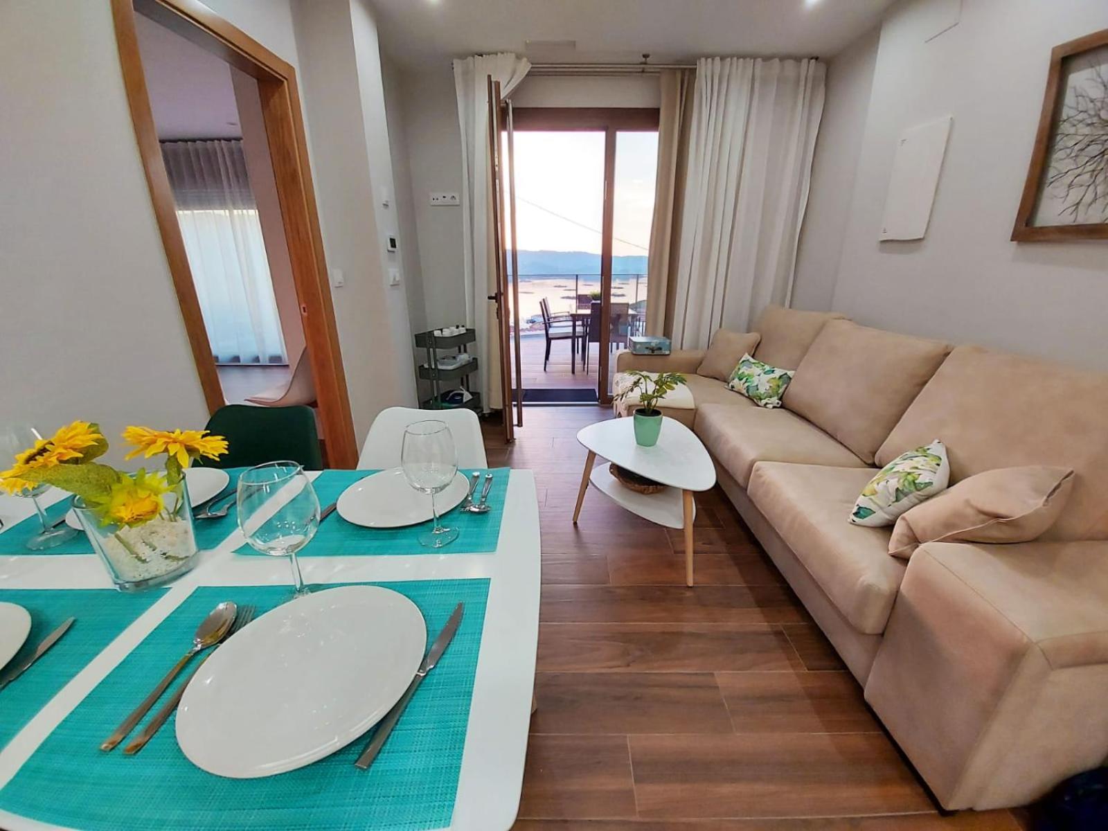 Apartamento con vista al mar