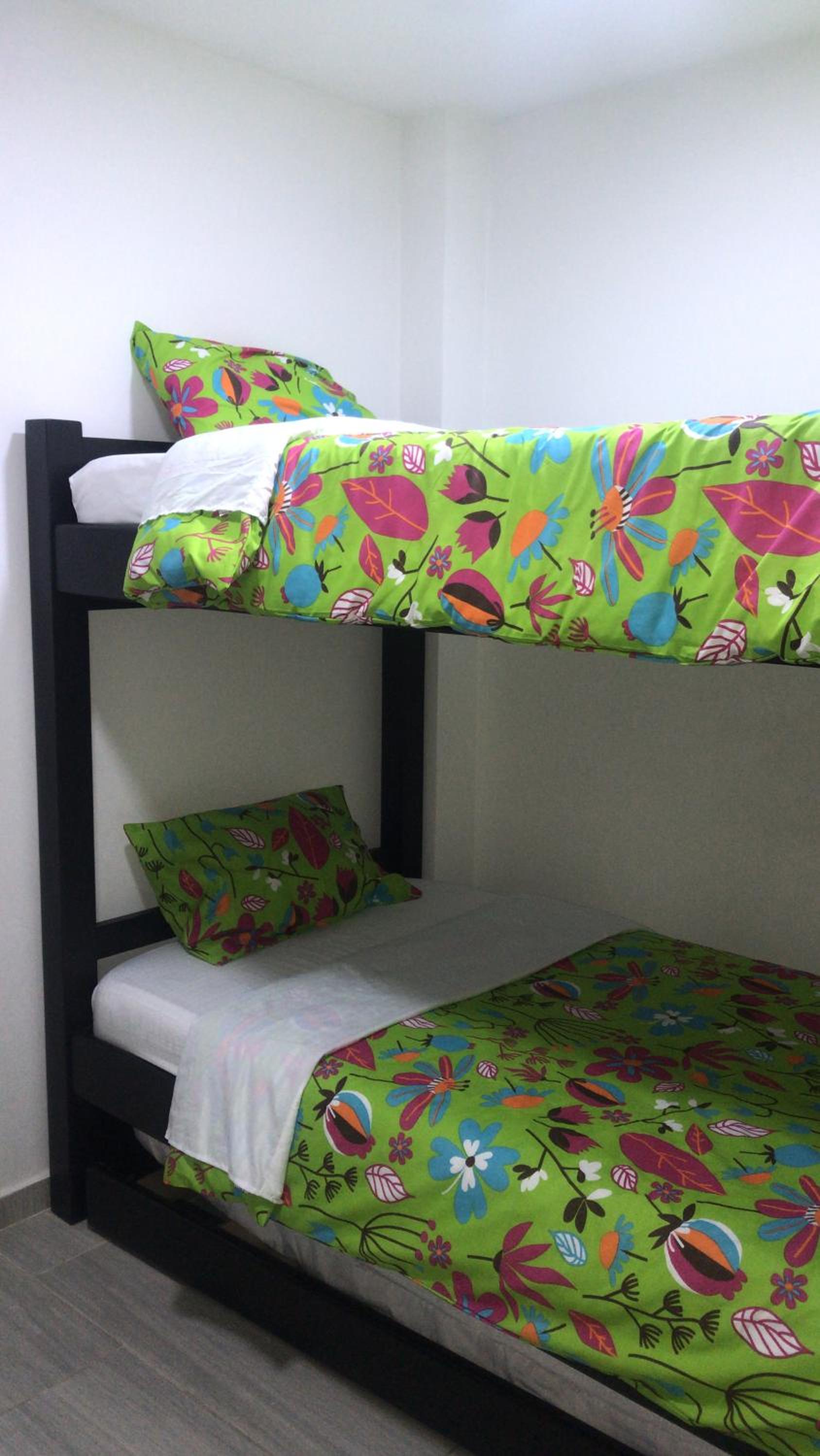 Twin Room with Private Bathroom photo 3
