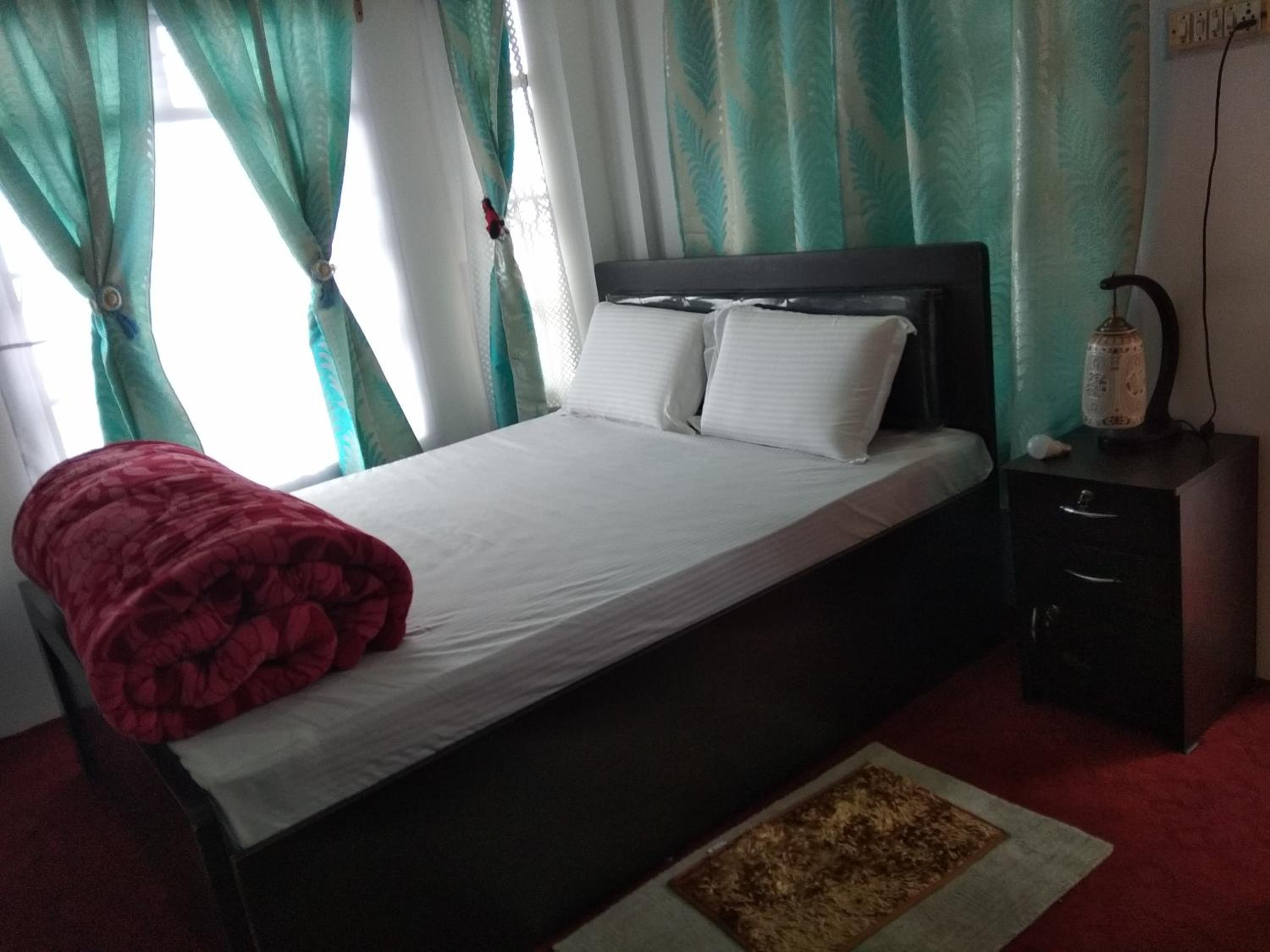 Queen Room With Balcony photo 1