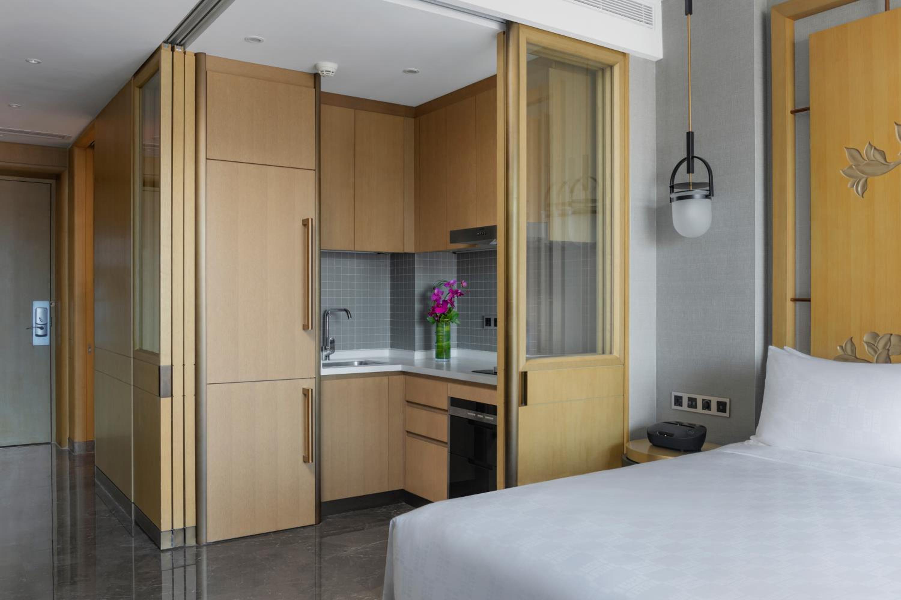 Classic King Room with Kitchen