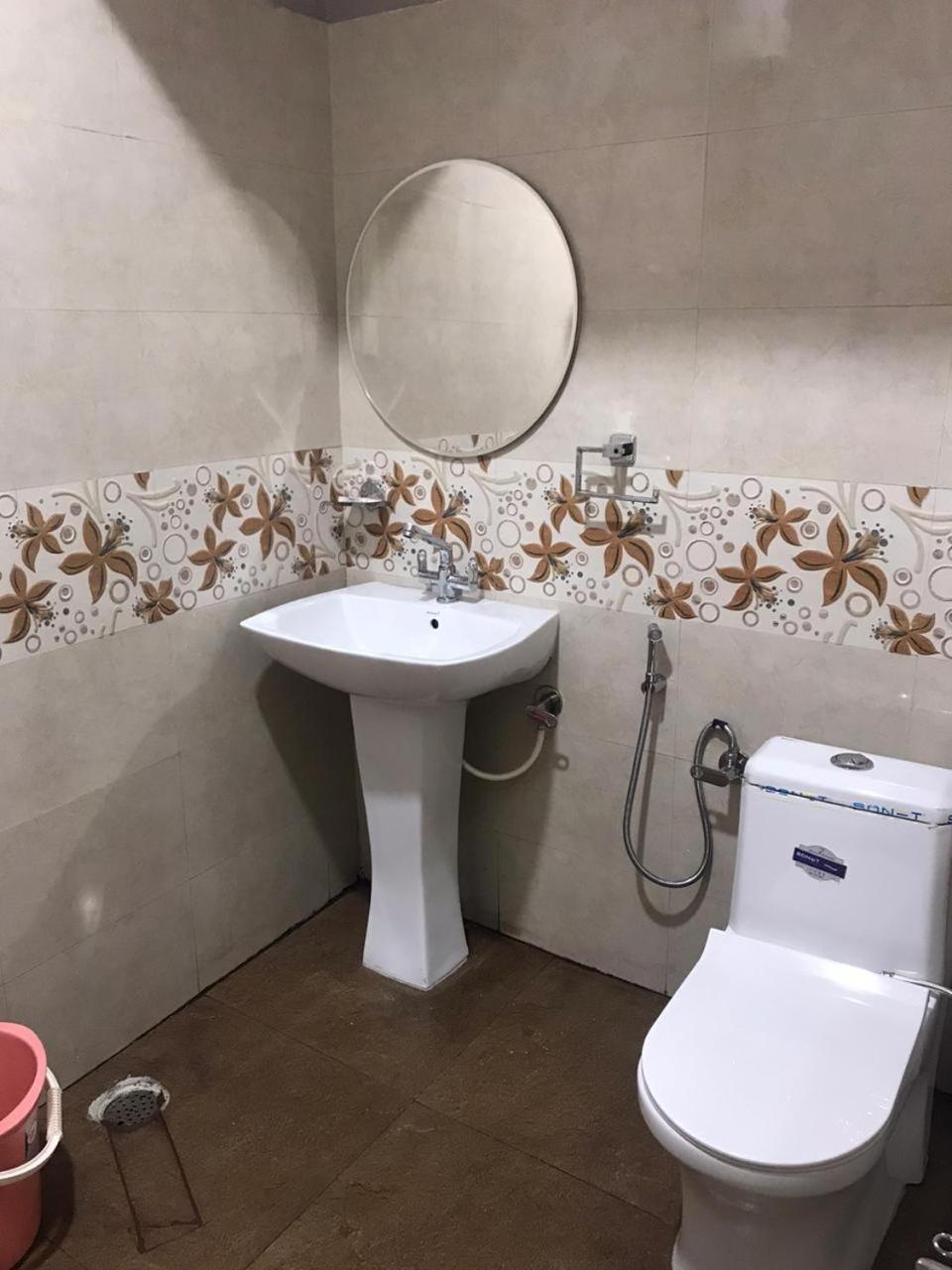 Double Room with Private Bathroom photo 3