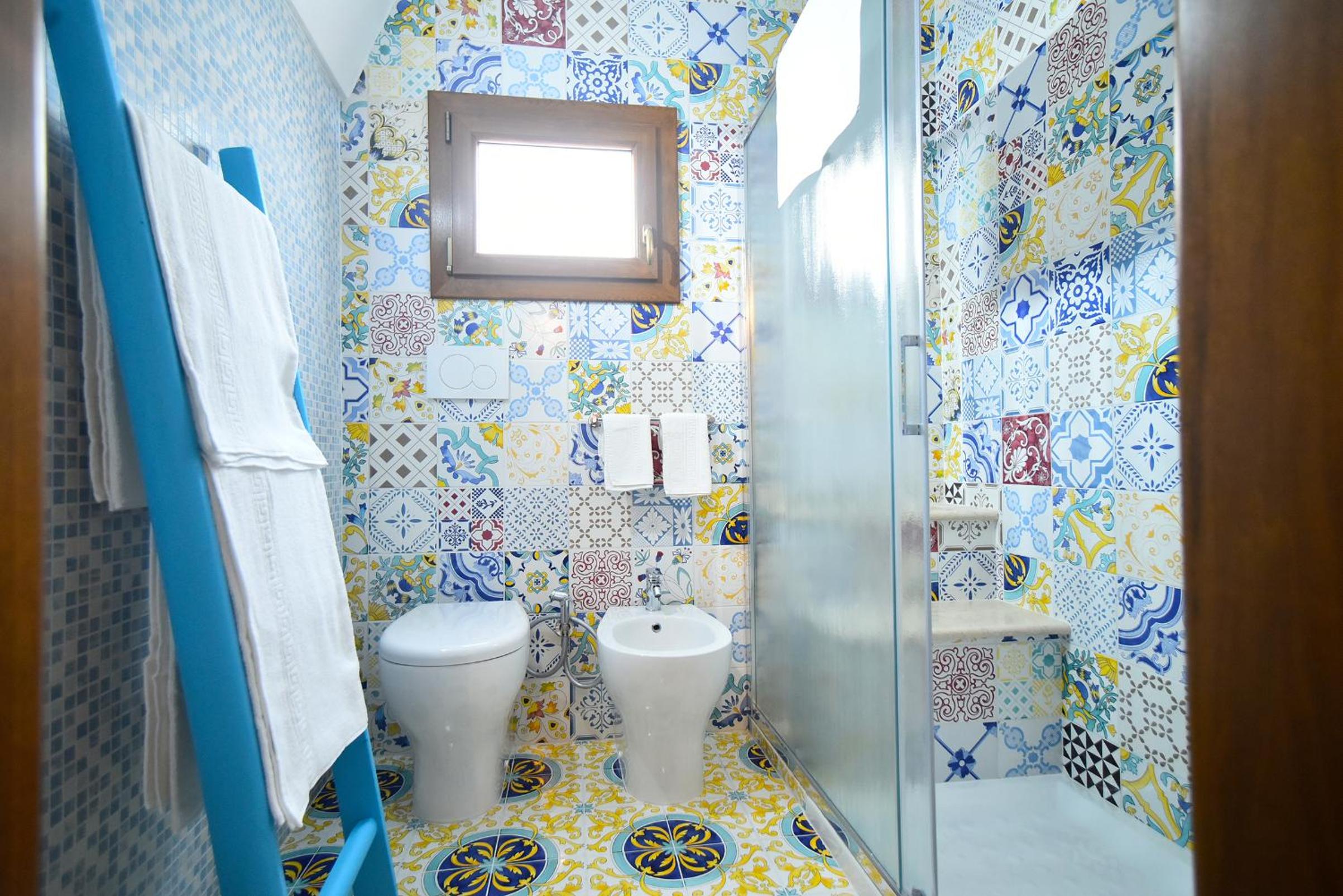 Double Room - Photo 7