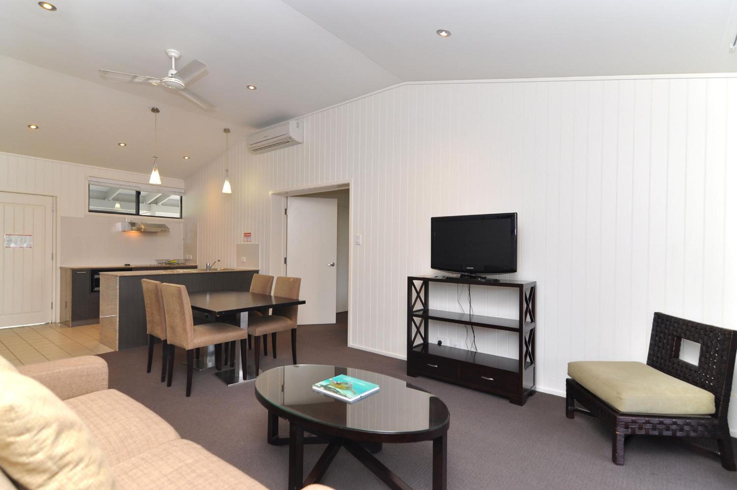 One-Bedroom Apartment - Photo 9