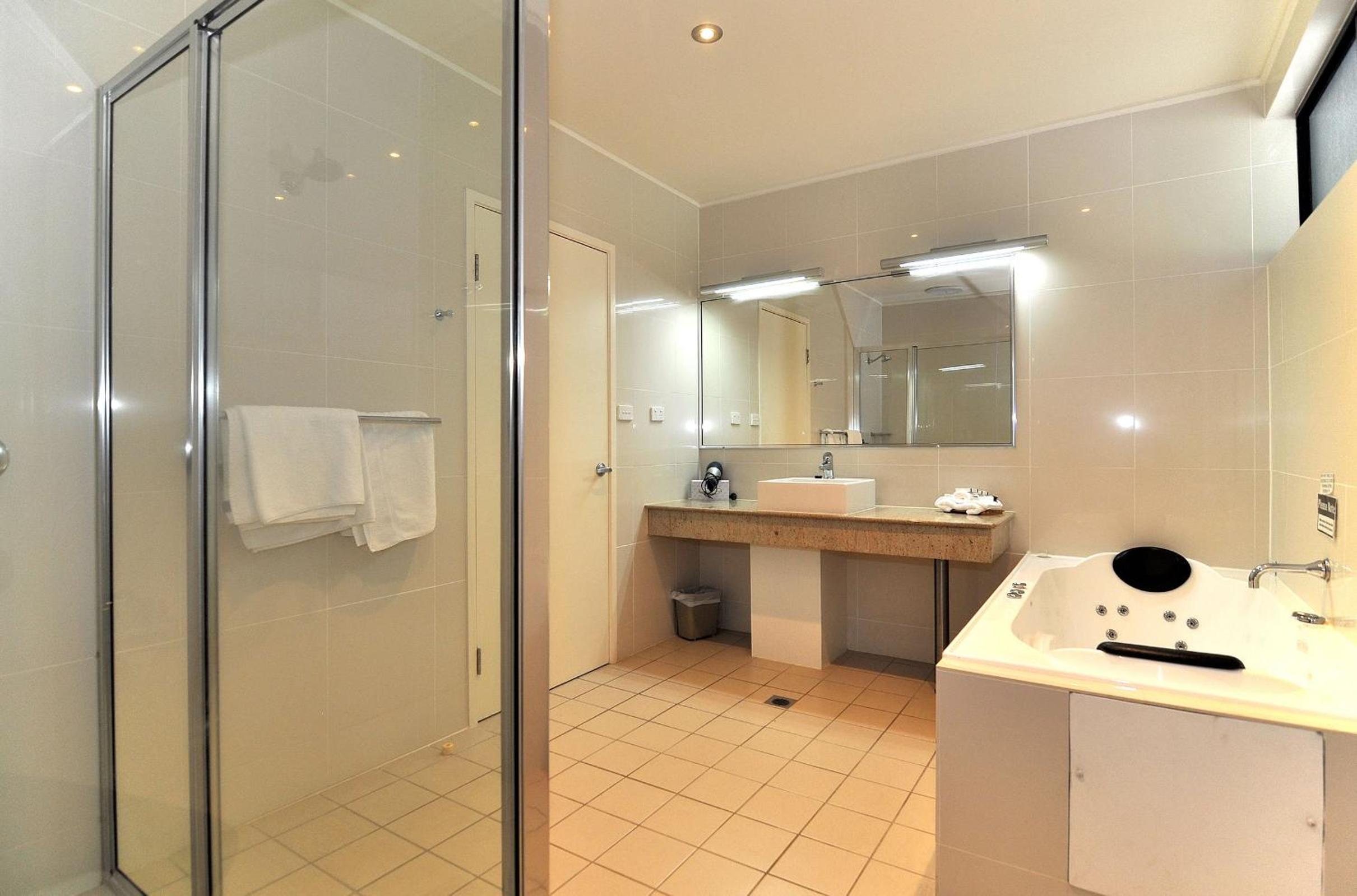 One-Bedroom Apartment - Photo 6