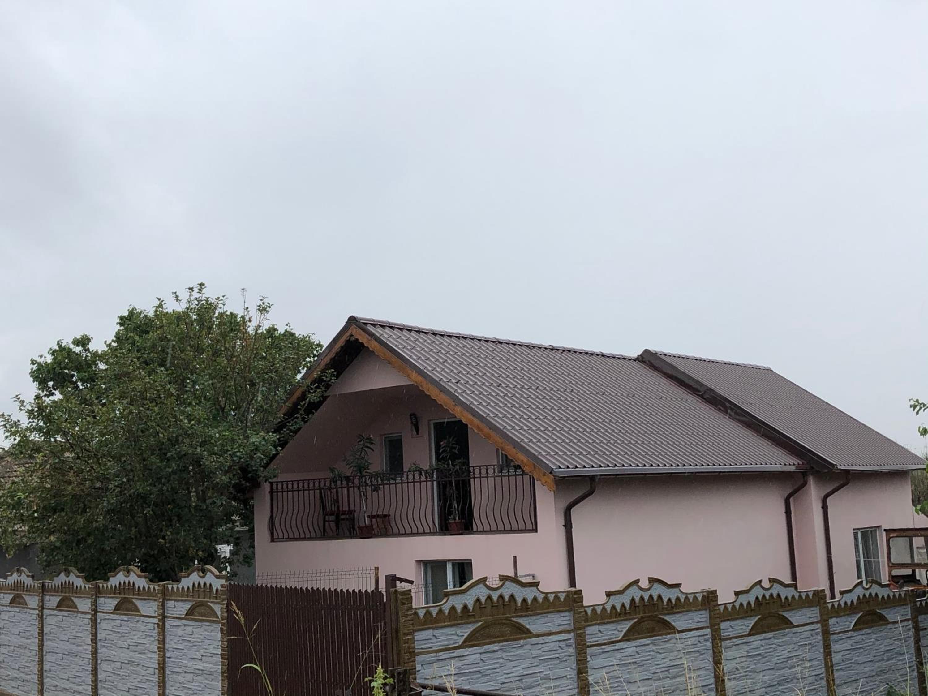 Four-Bedroom House - Photo 21
