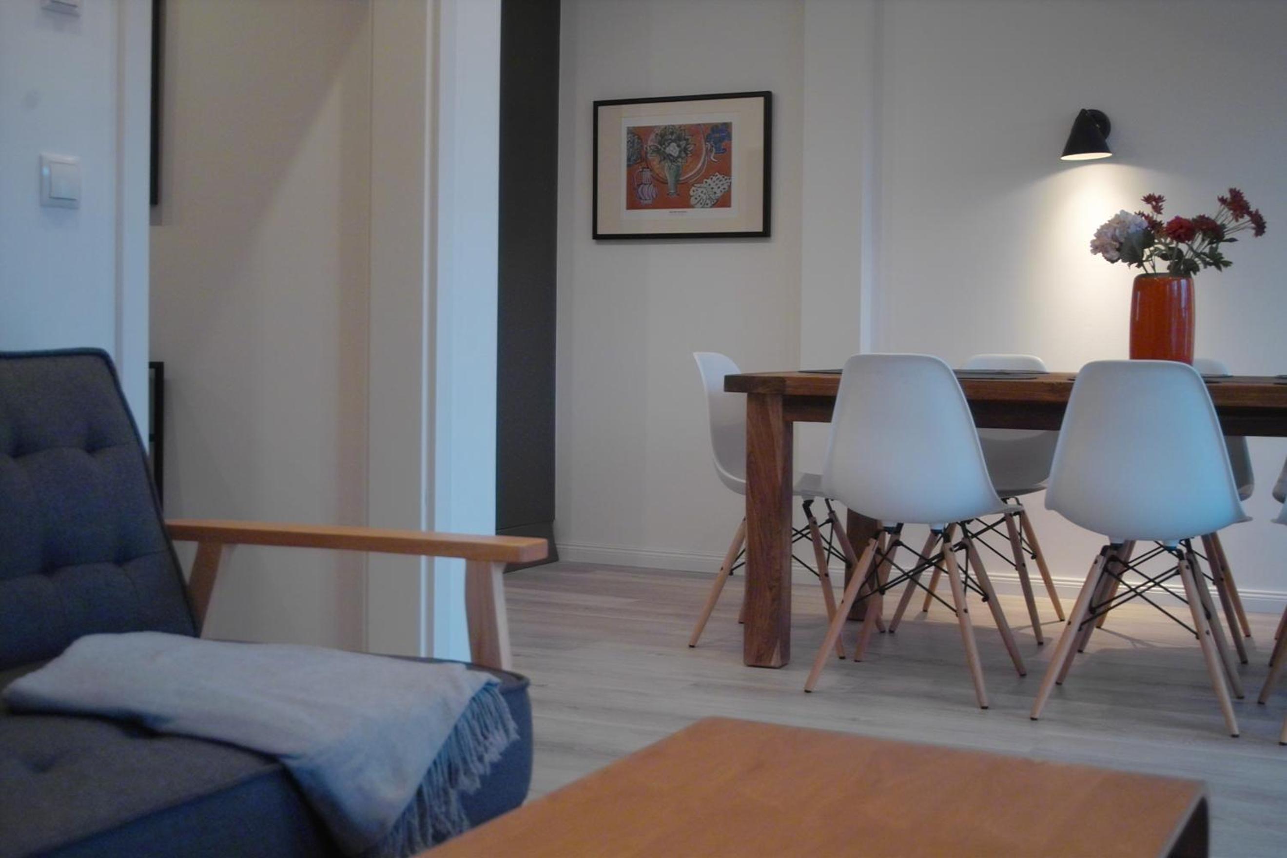 Three-Bedroom House photo 2