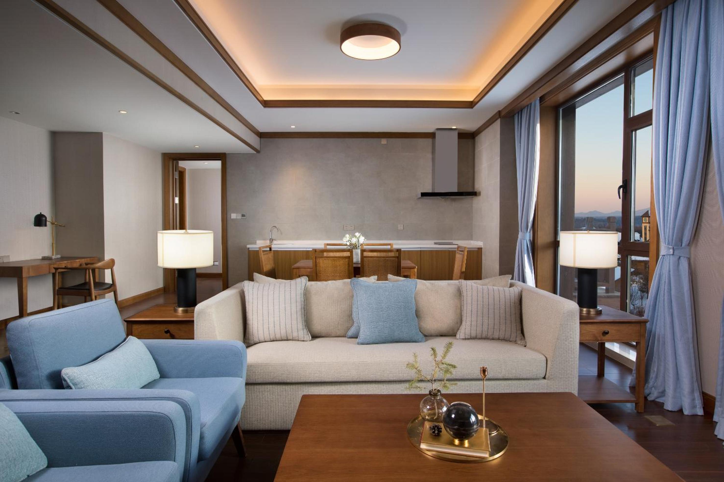 Swiss Premier Family Suite with Mountain View photo 3