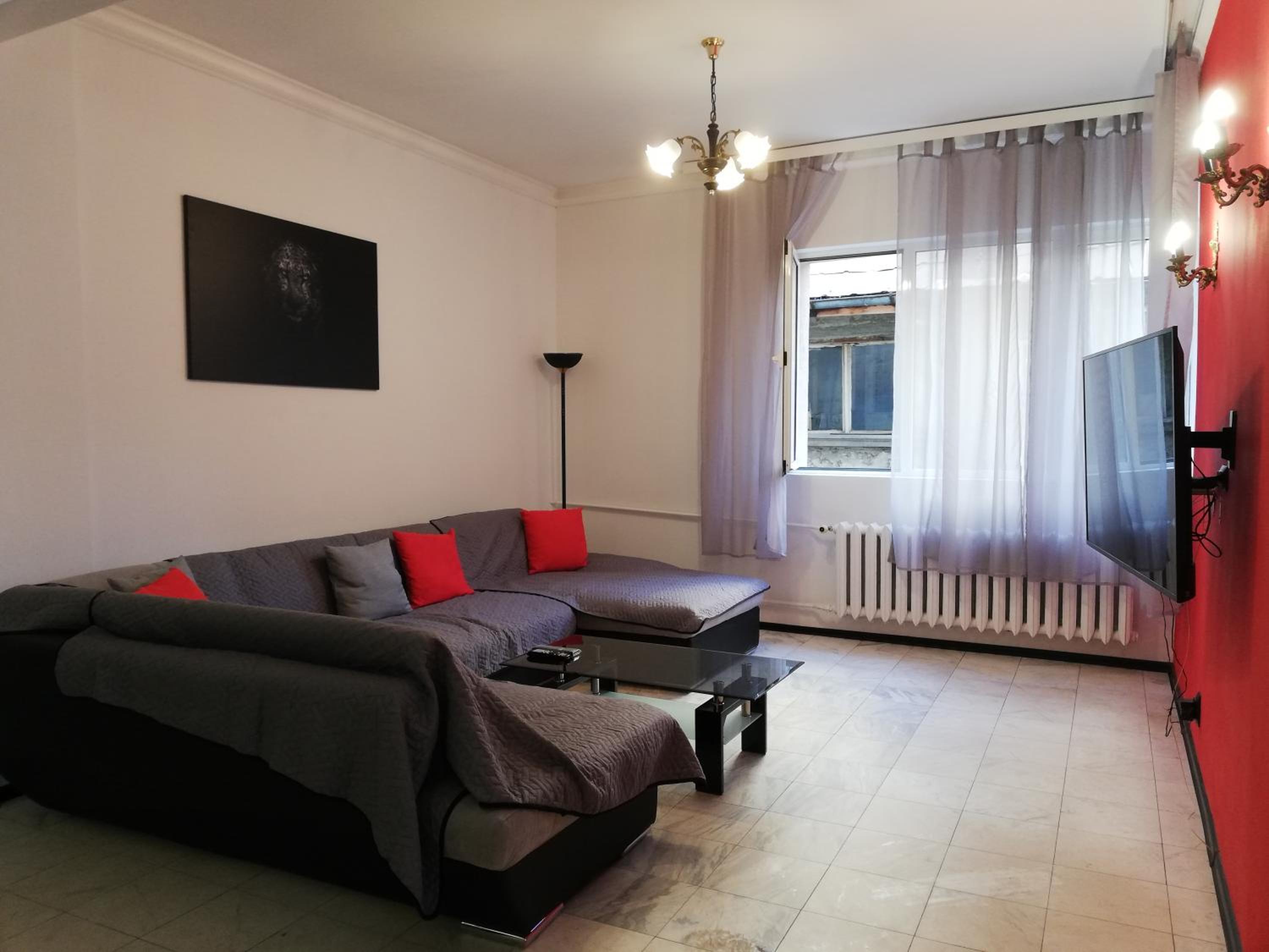 Two-Bedroom Apartment - Photo 12