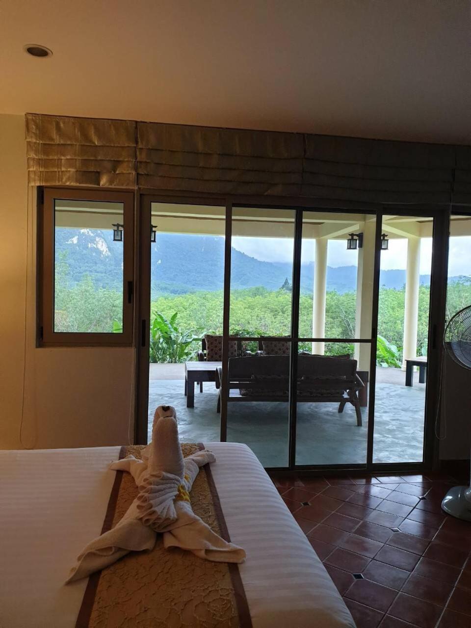 King Room with Mountain View - Photo 2