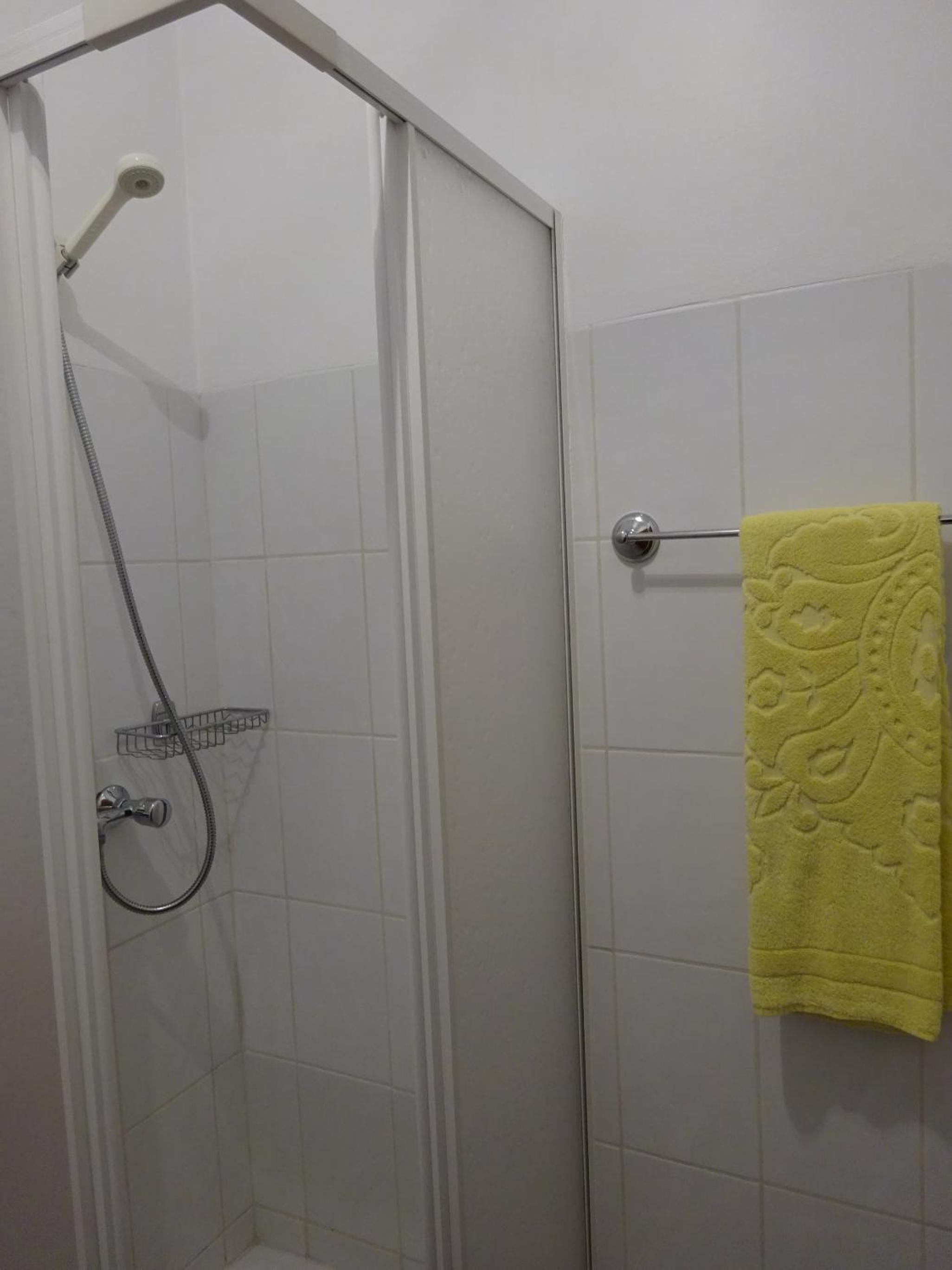 Double Room - Photo 12