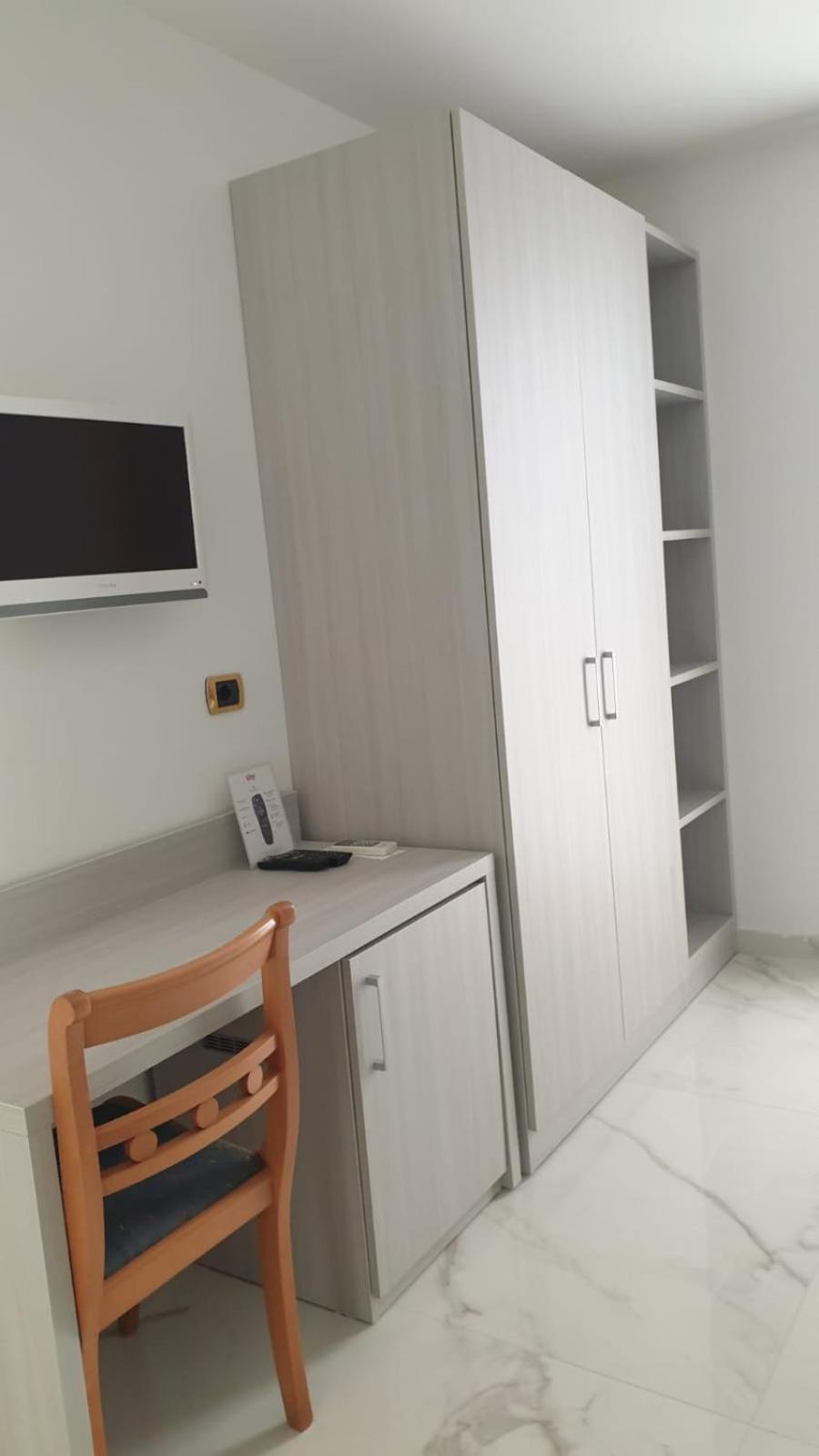 Double Room - Photo 4