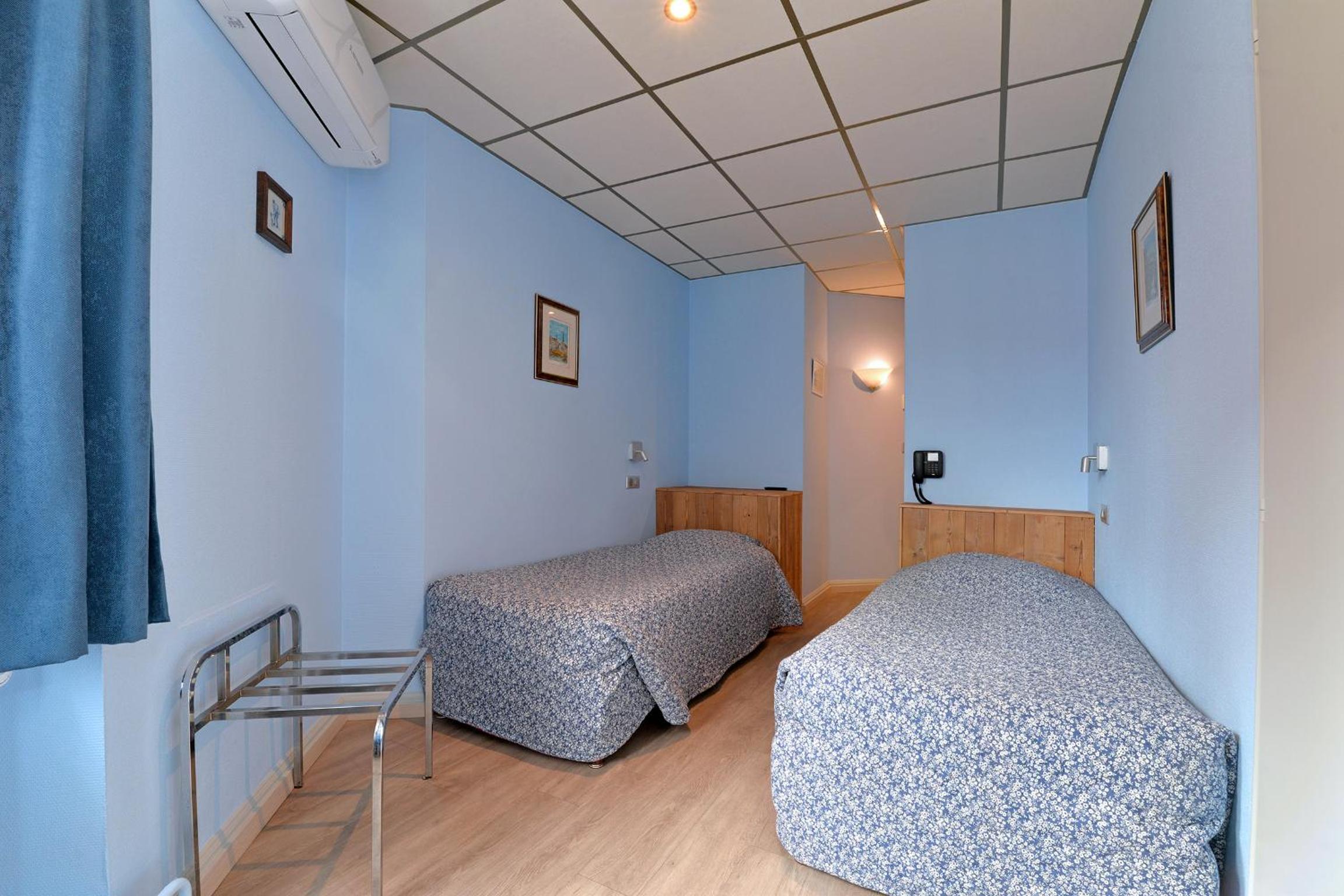 Twin Room photo 2
