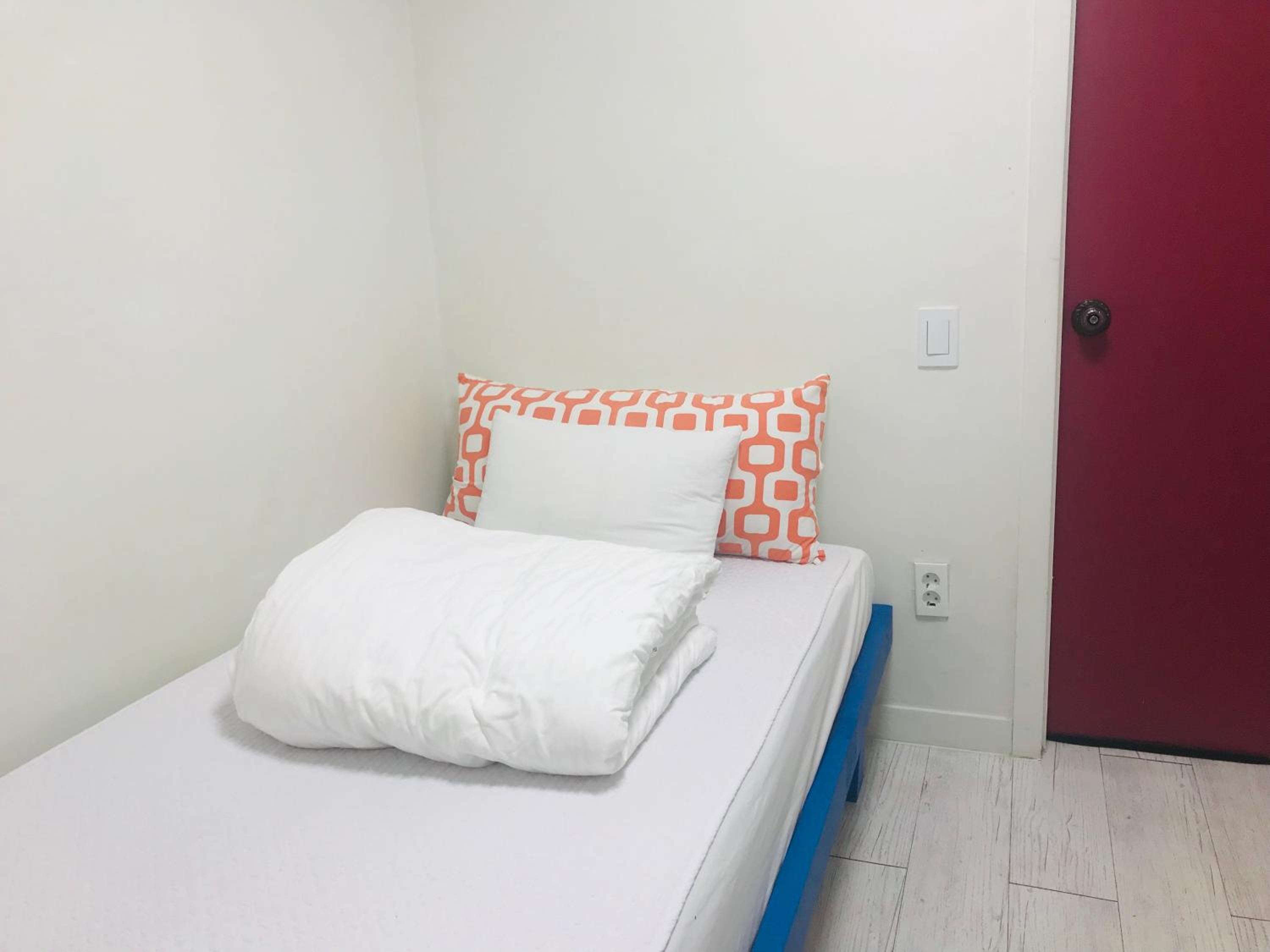 Budget Single Room