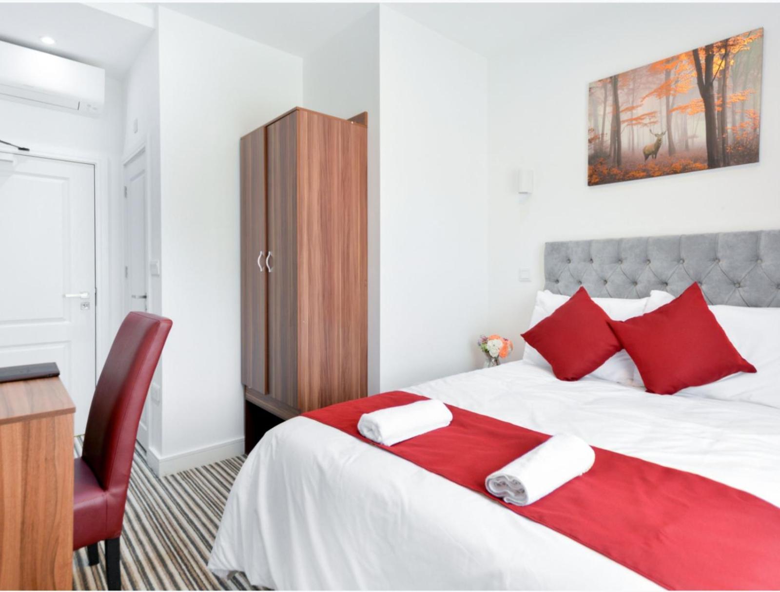 Standard Double Room - Photo 4